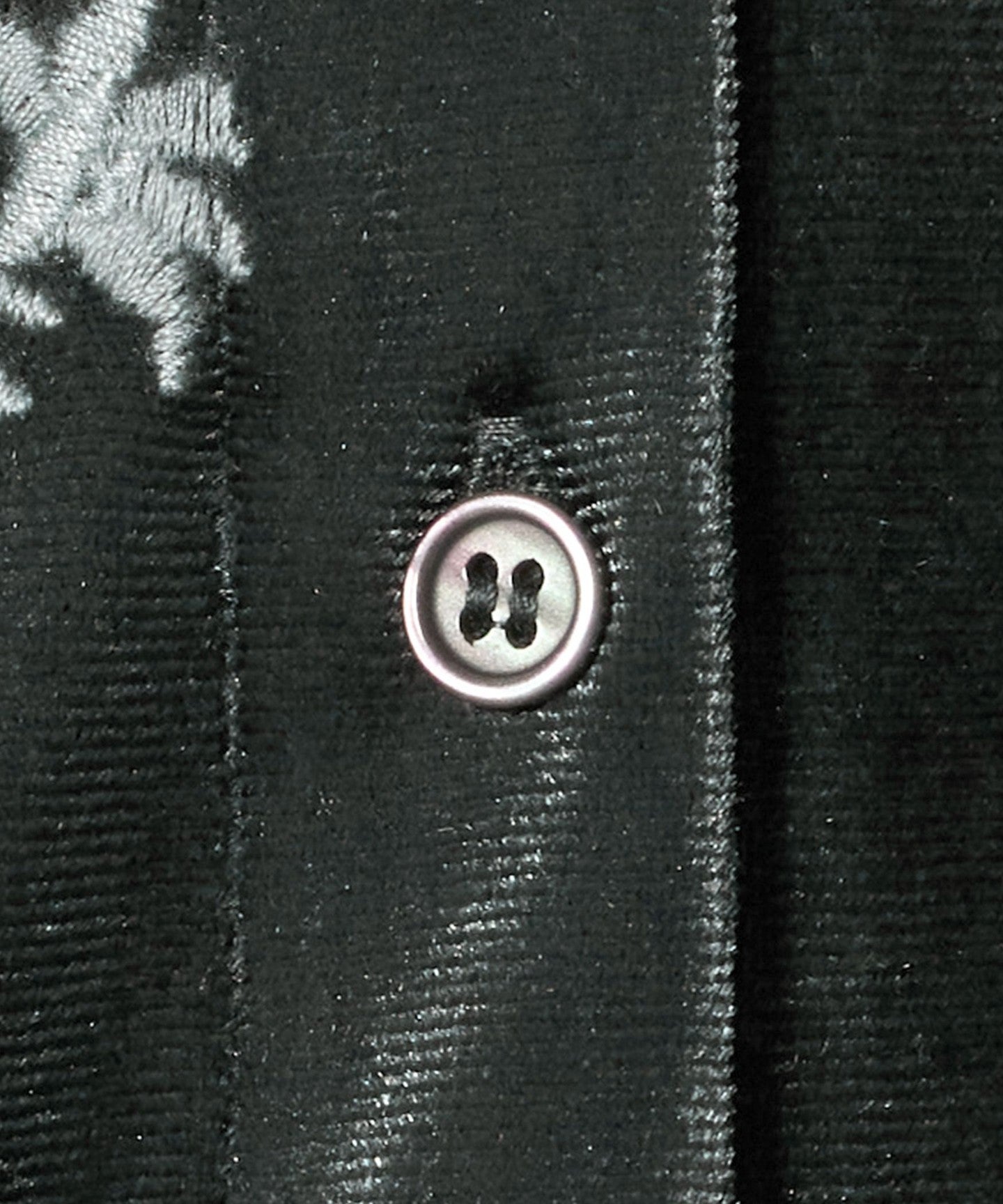 42126000032-d25.jpg