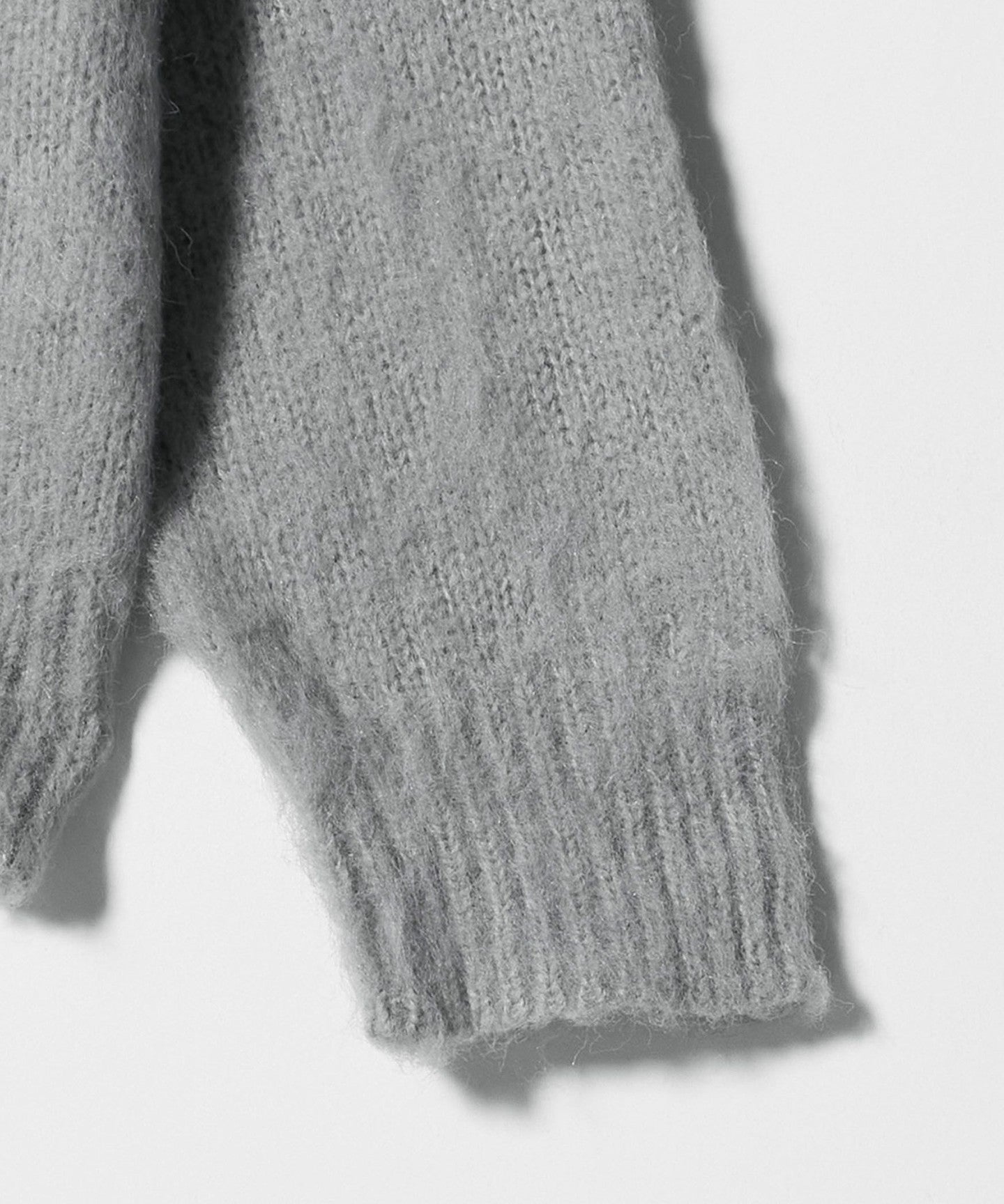 42136000006-d17.jpg