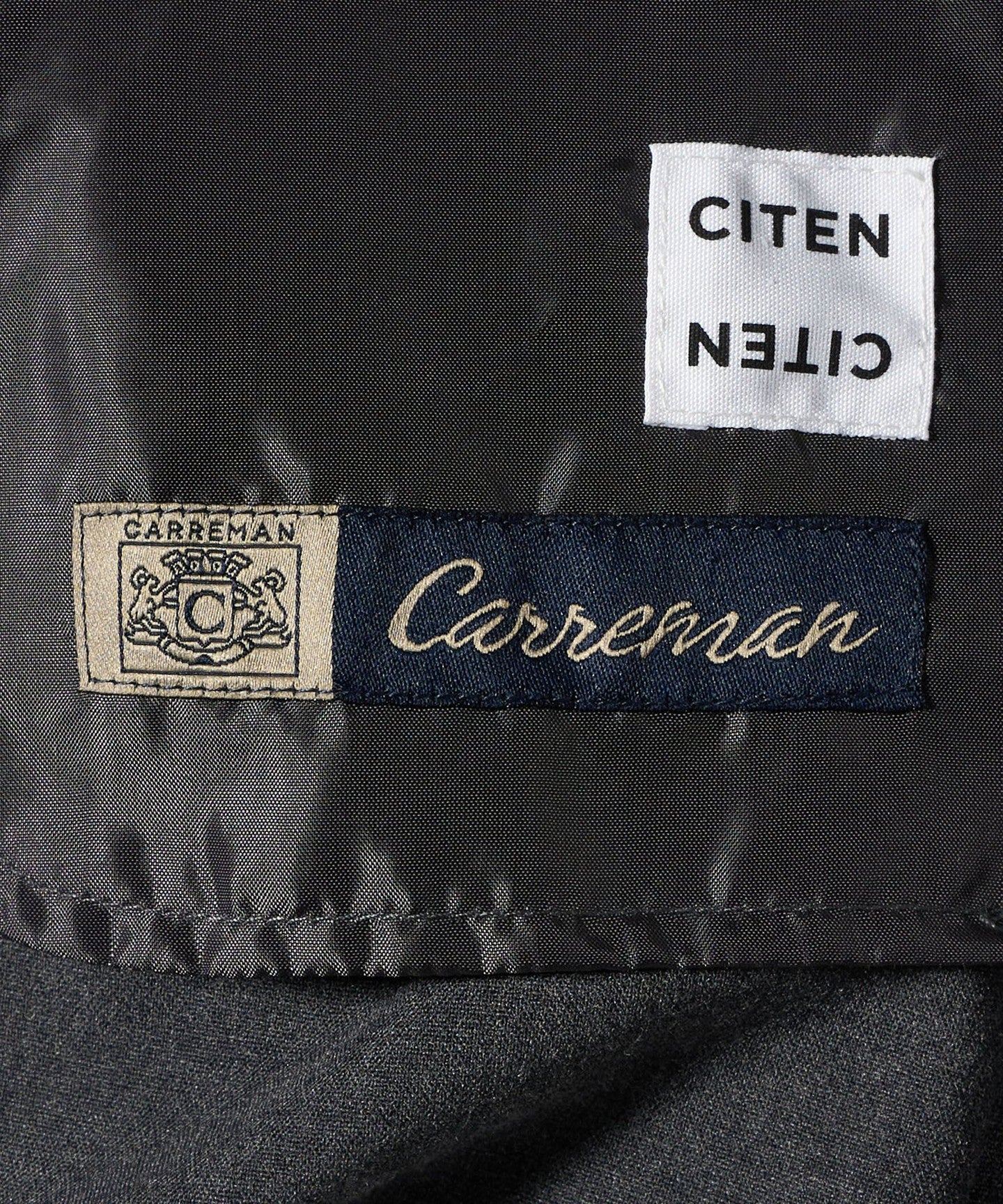 42146990167-d29.jpg