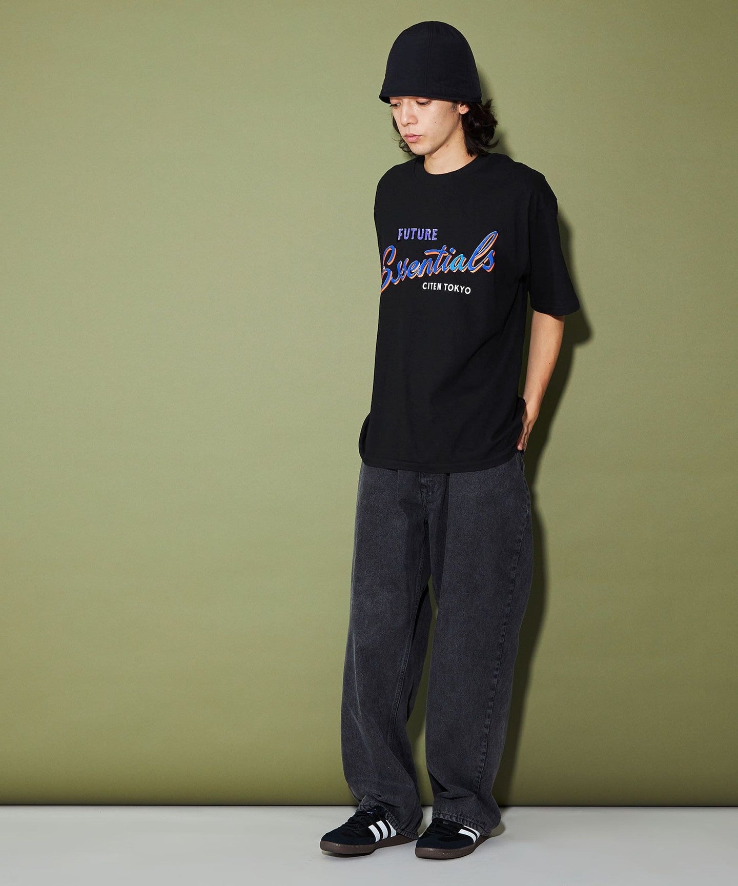 42174990085-d16.jpg
