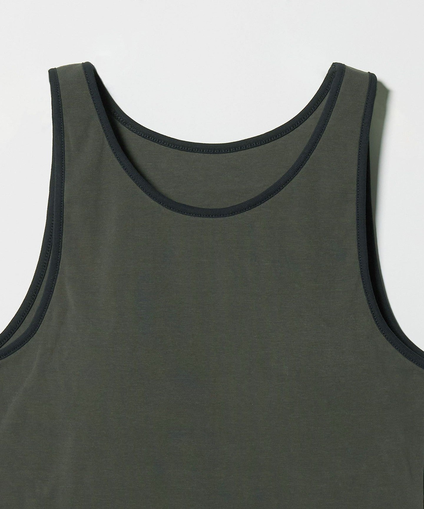 42176000021-d22.jpg