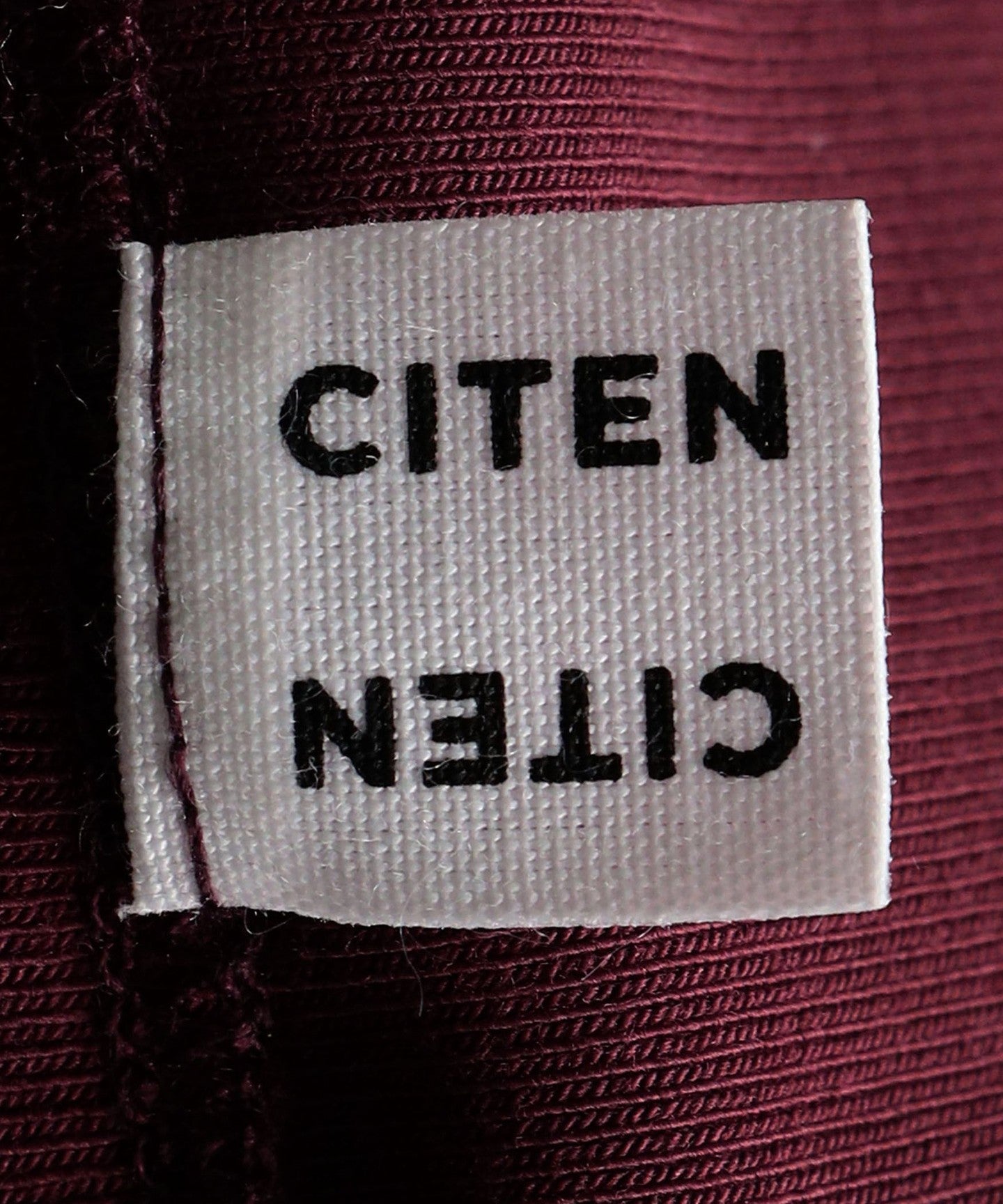 42176990068-d29.jpg