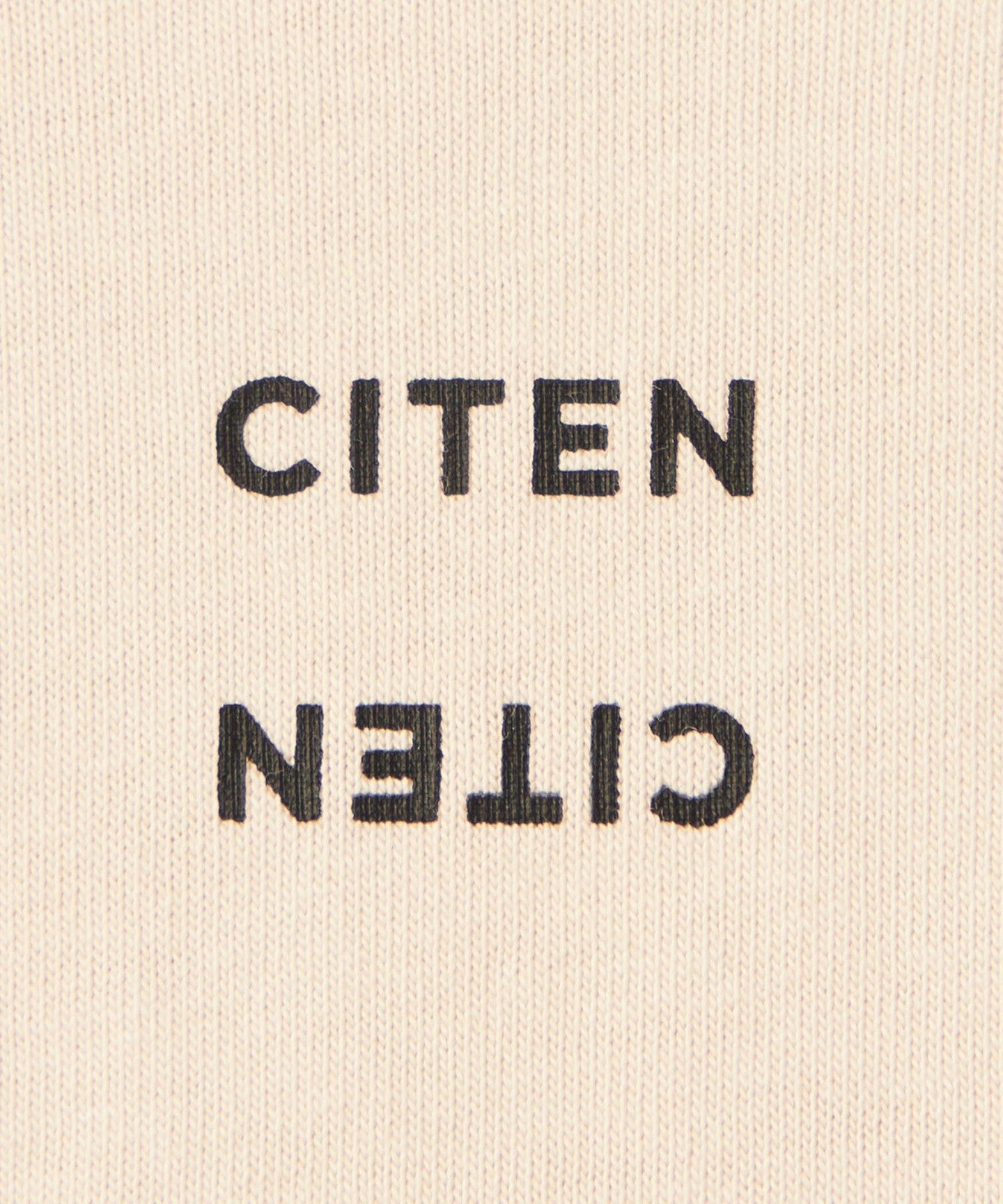 42176990090-d27.jpg