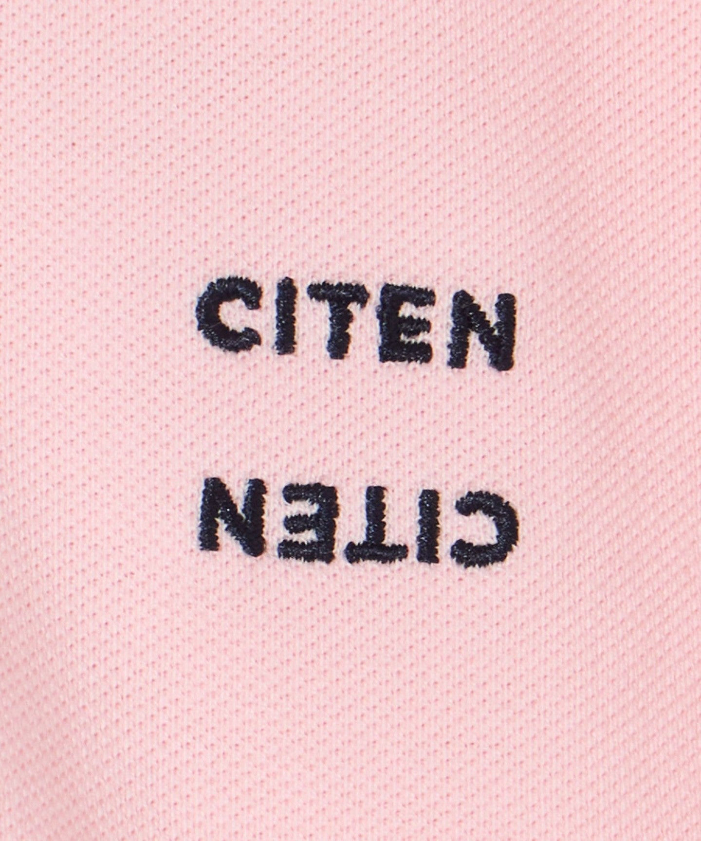 42176990111-d20.jpg
