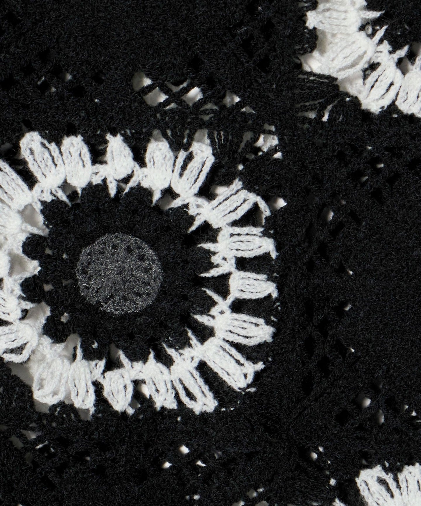 42186000007-d24.jpg