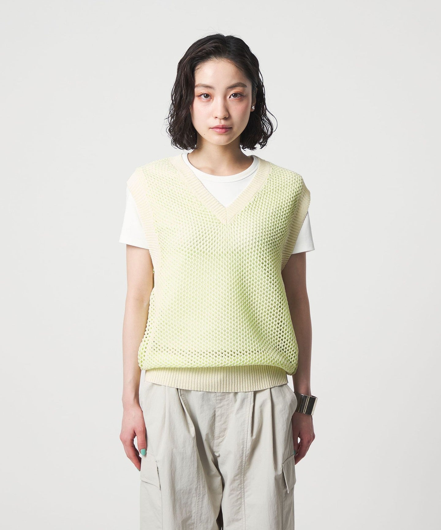 42186000009-d07.jpg