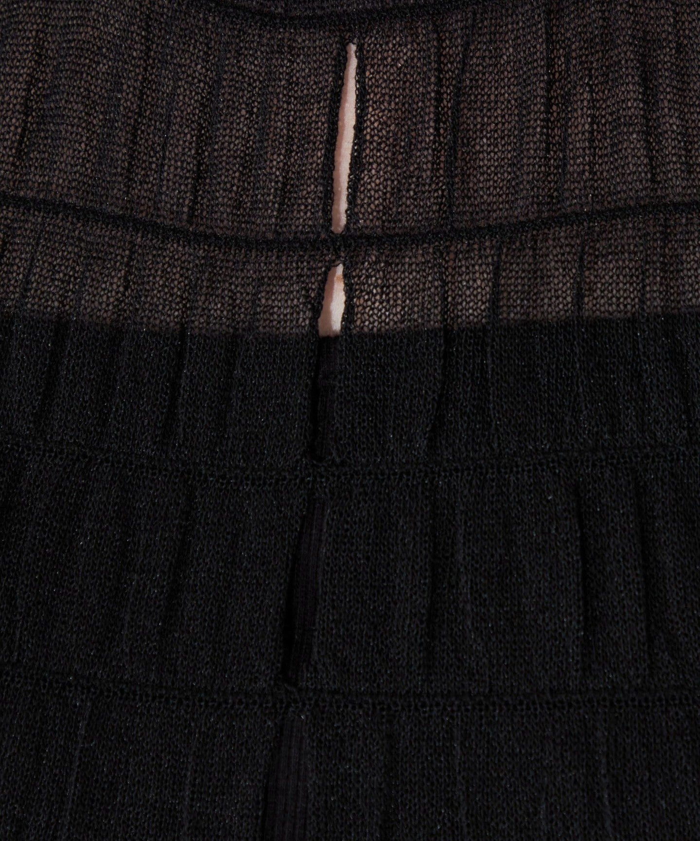42186990038-d13.jpg