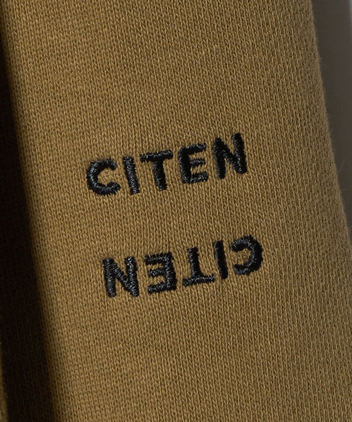 42246000003-d22.jpg