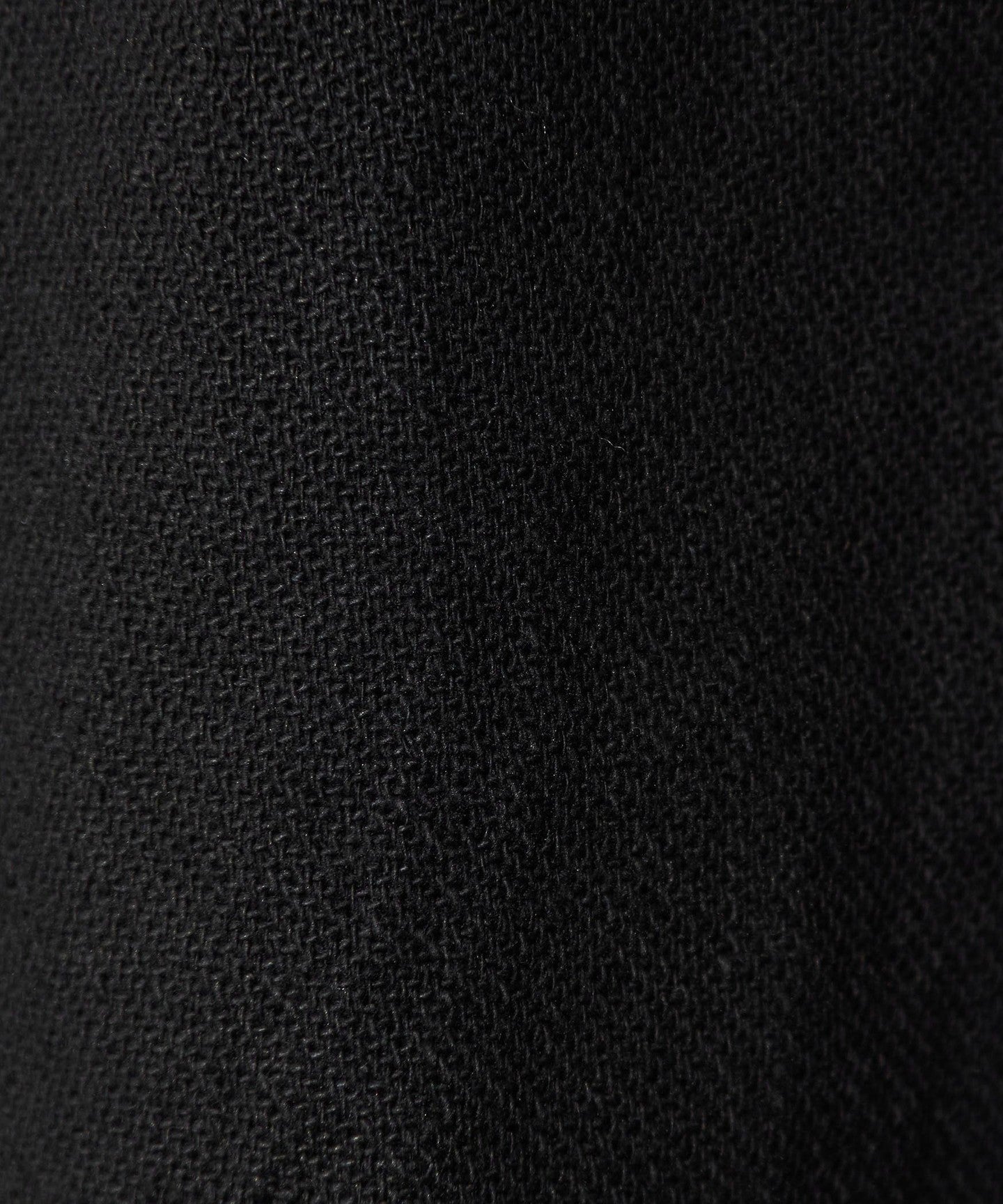 42256990063-d23.jpg