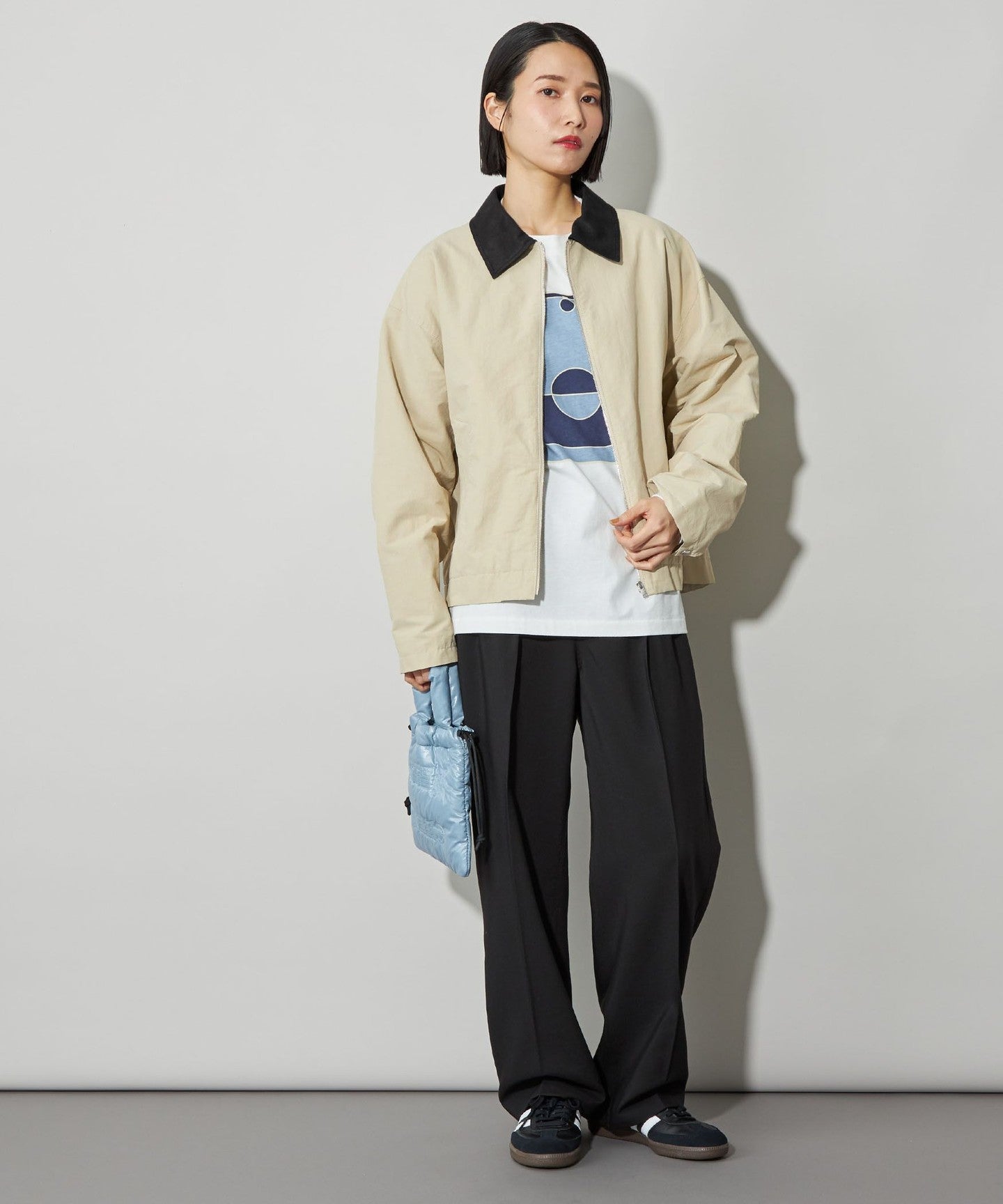 42256990086-d06.jpg