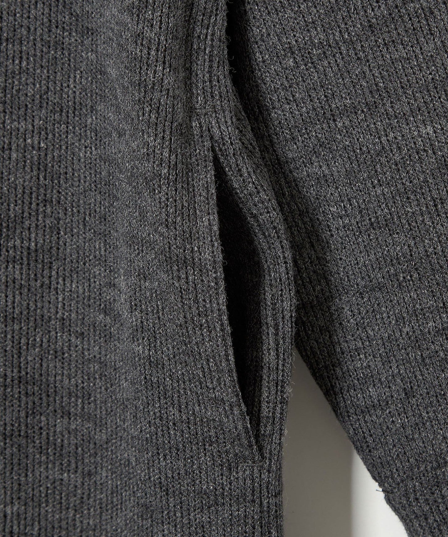 42266000006-d13.jpg