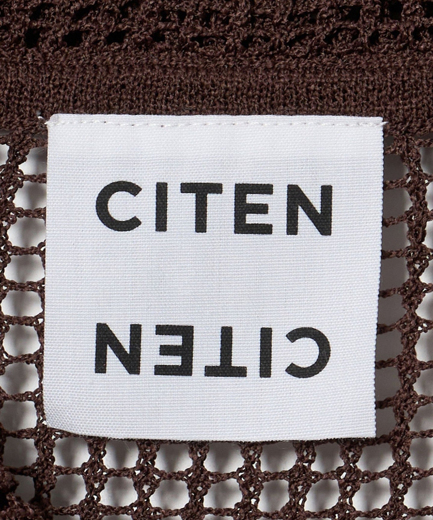 42286000006-d19.jpg