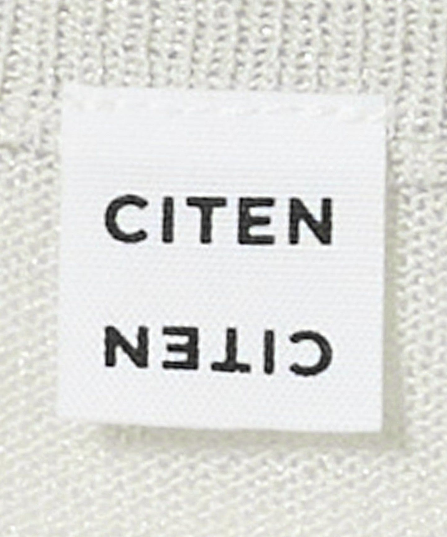42286990041-d29.jpg