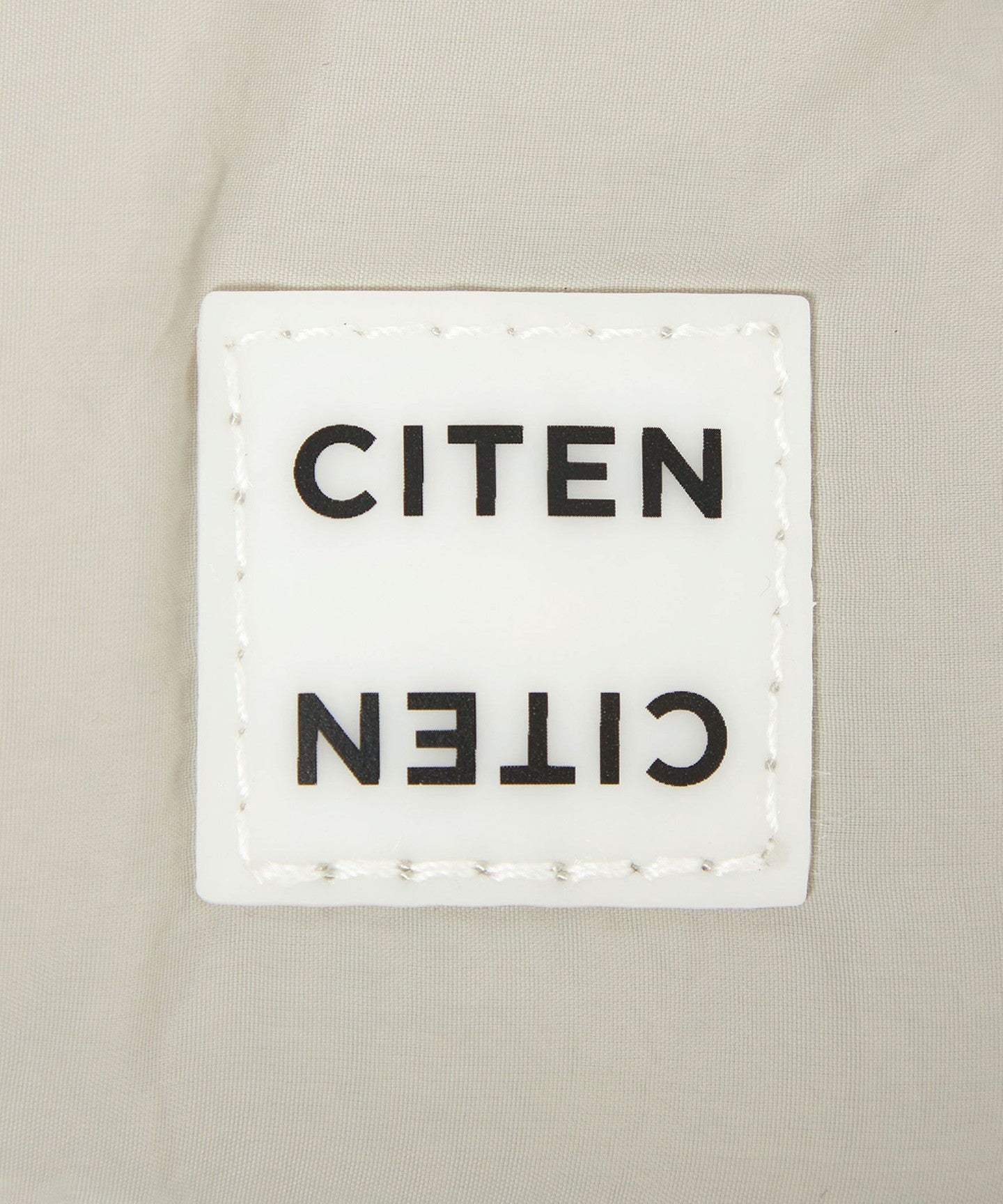 42326000013-d21.jpg