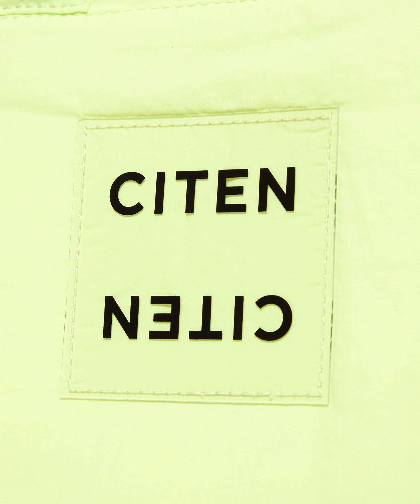 42326000024-d32.jpg
