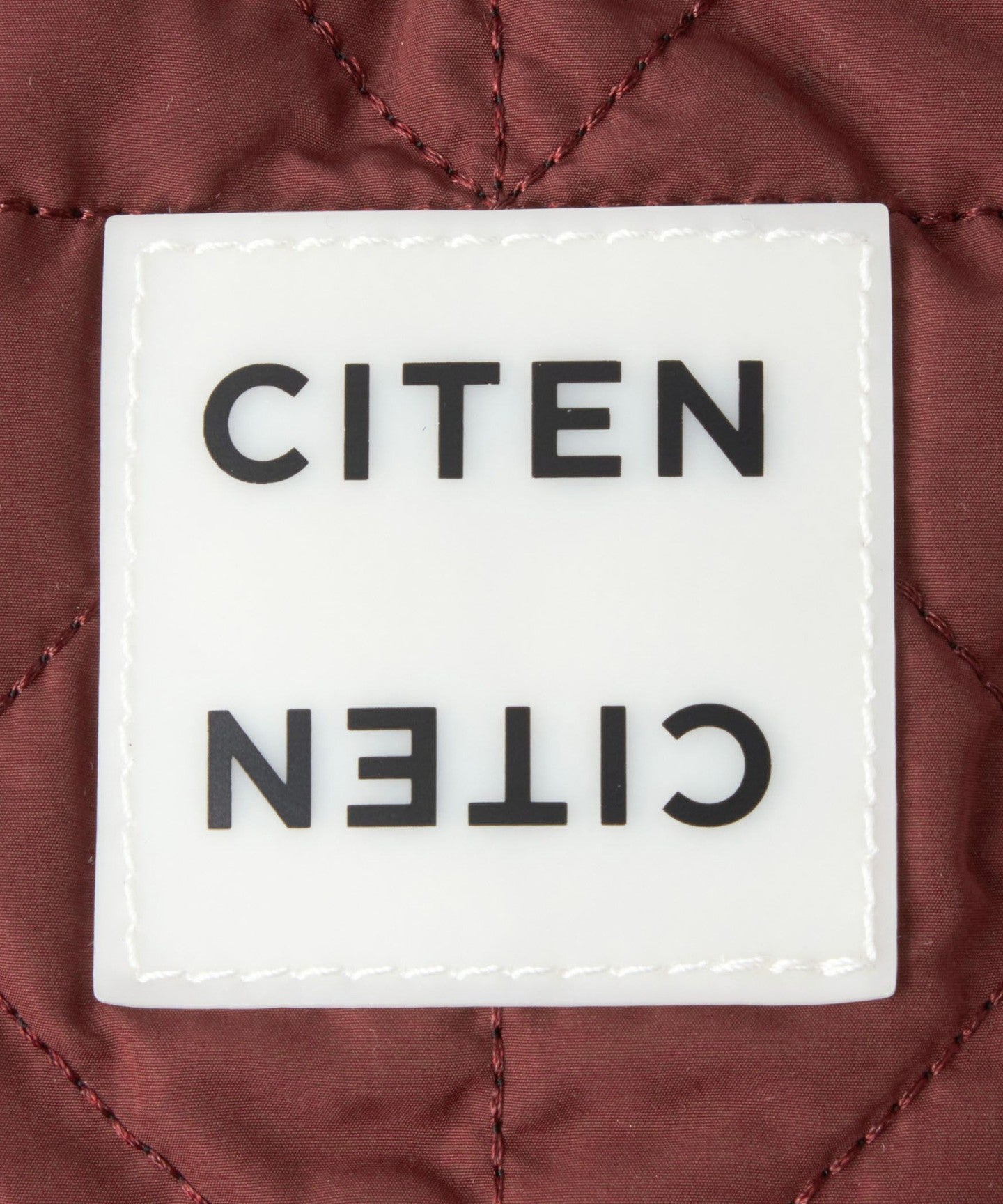 42496990045-d28.jpg