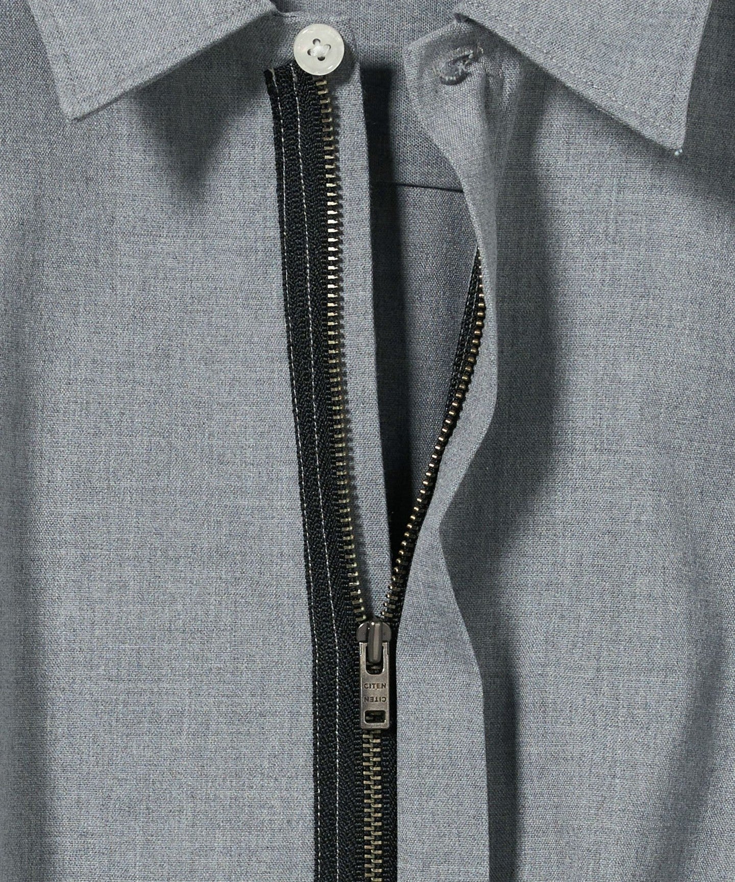 42516990054-d16.jpg