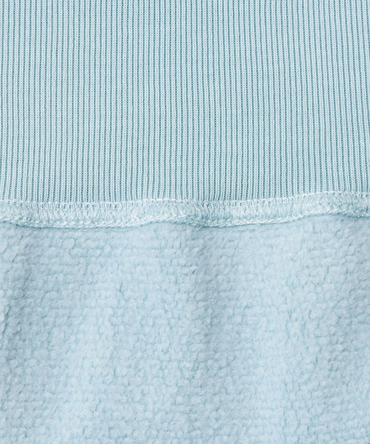 42521990042-d15.jpg
