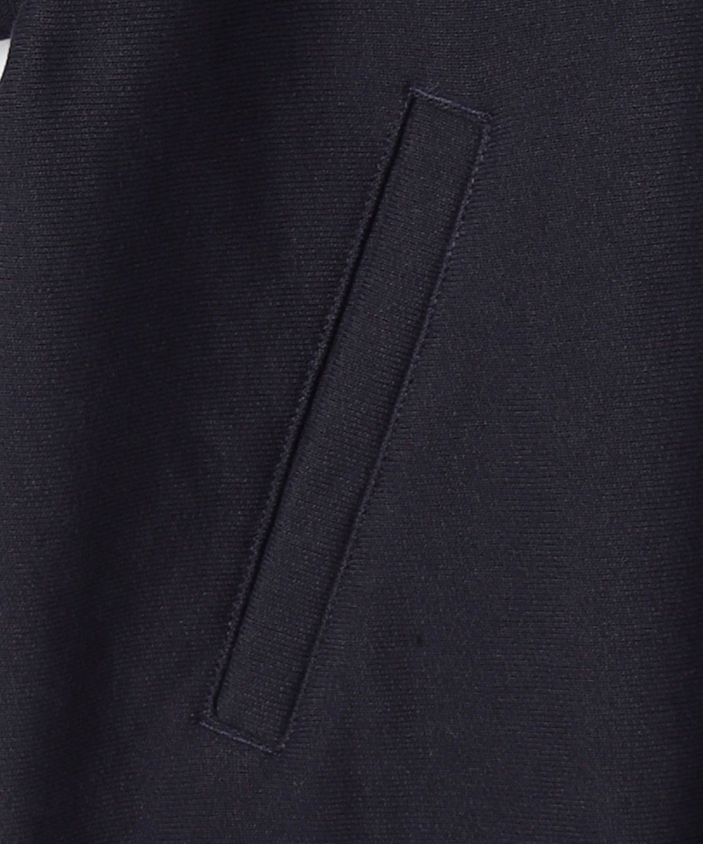 42521990063-d14.jpg