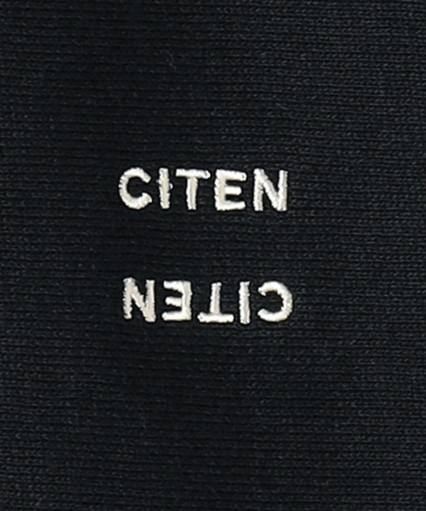 42521990063-d27.jpg