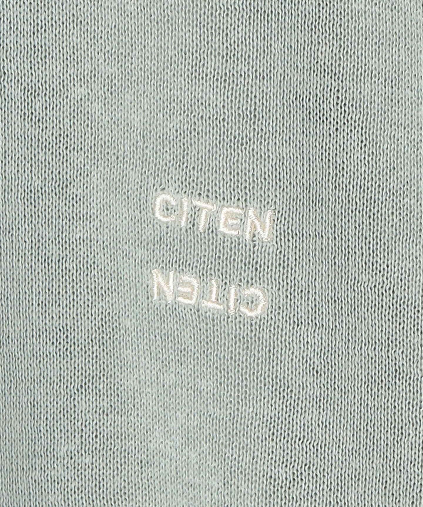 42531400019-d20.jpg
