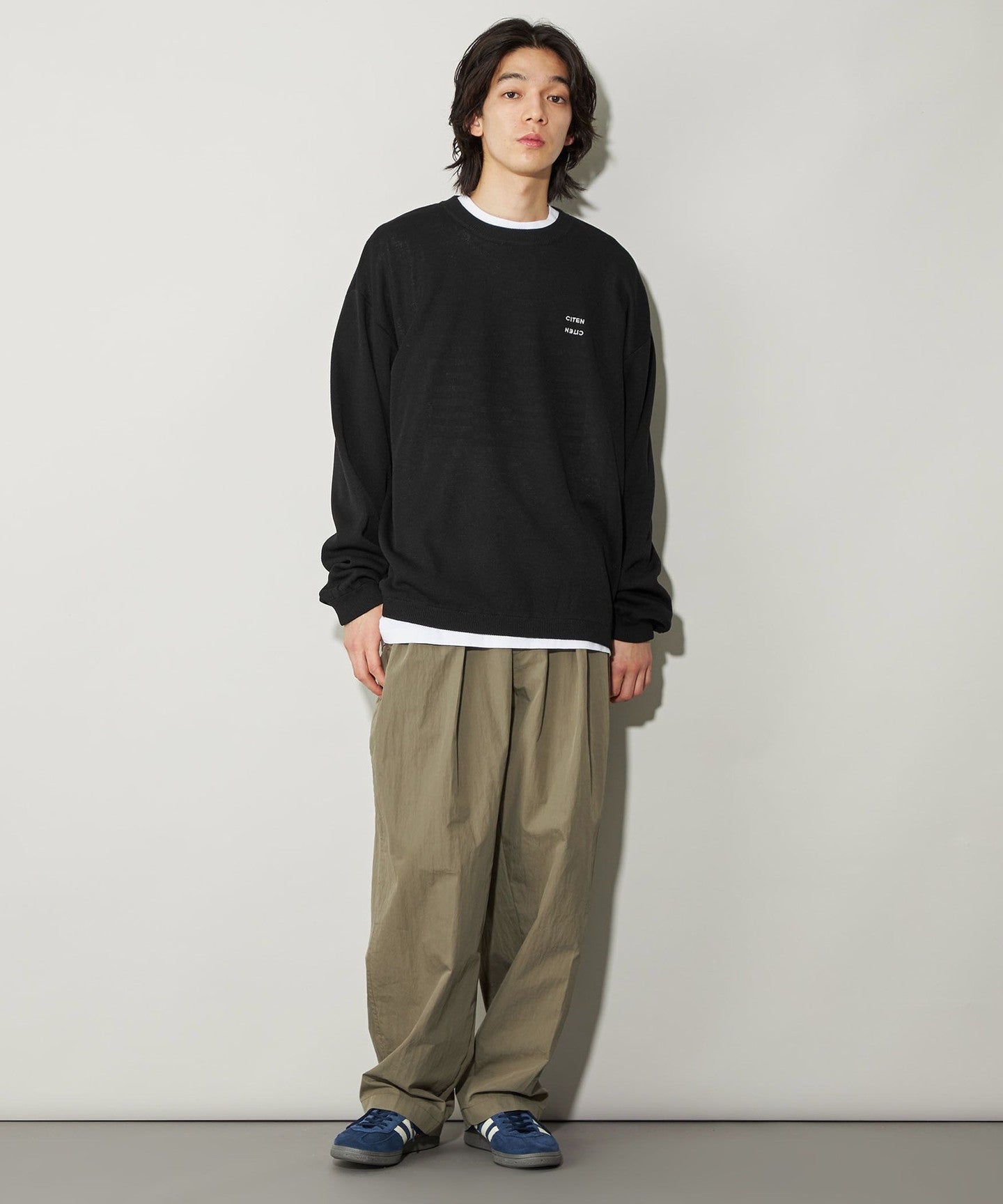 42536990034-d05.jpg