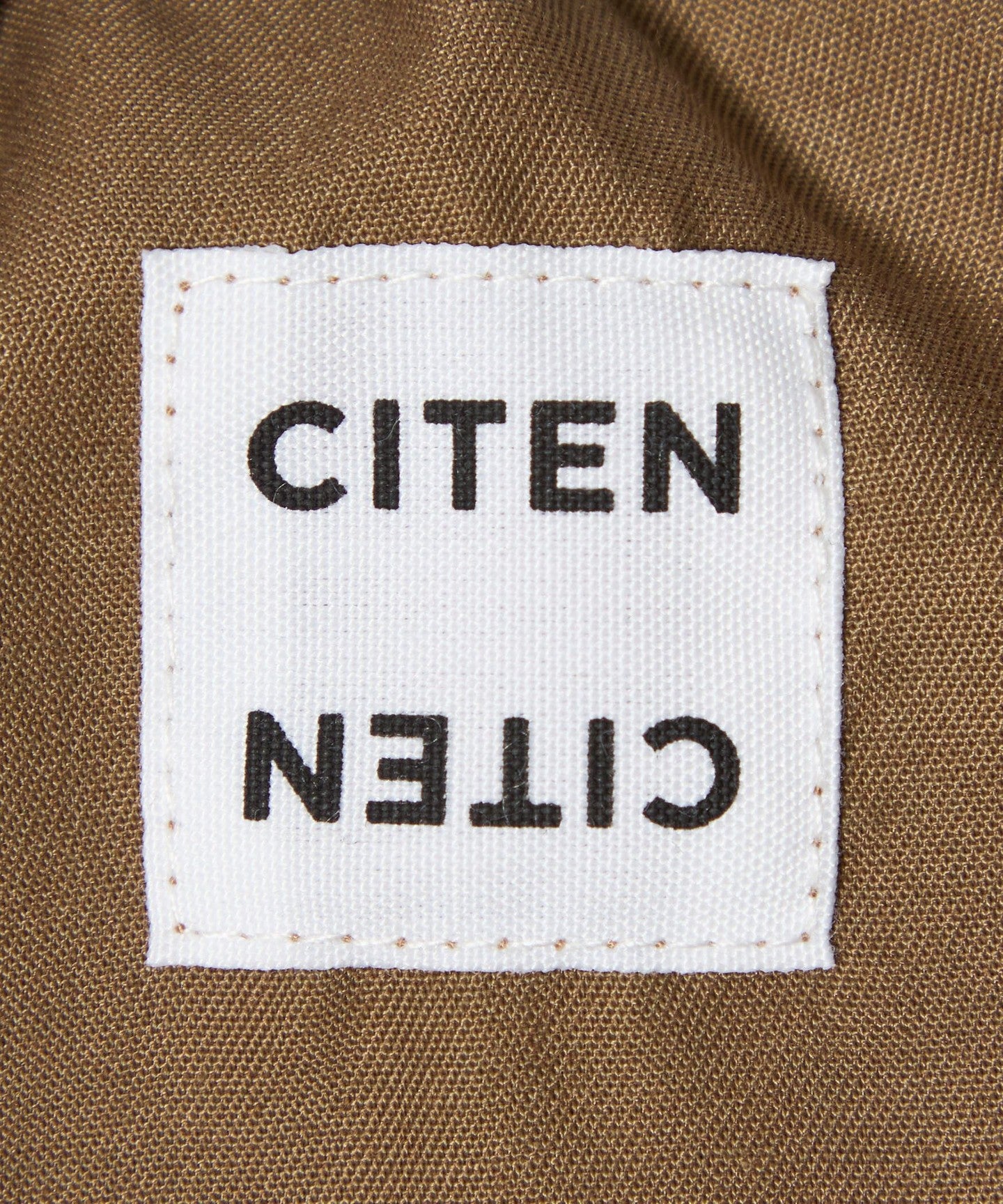 42546000006-d16.jpg