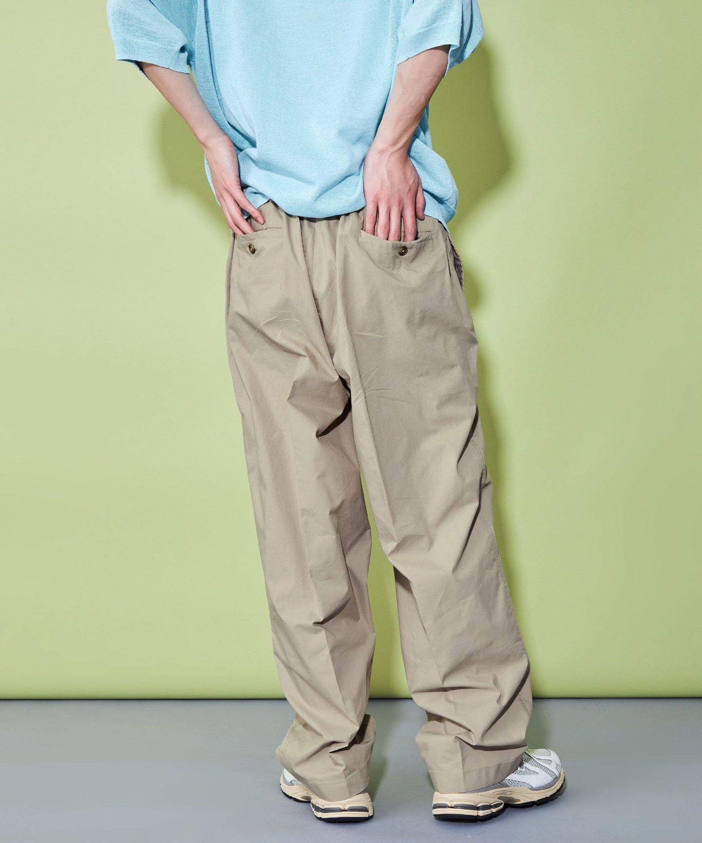 42546990102-d01.jpg