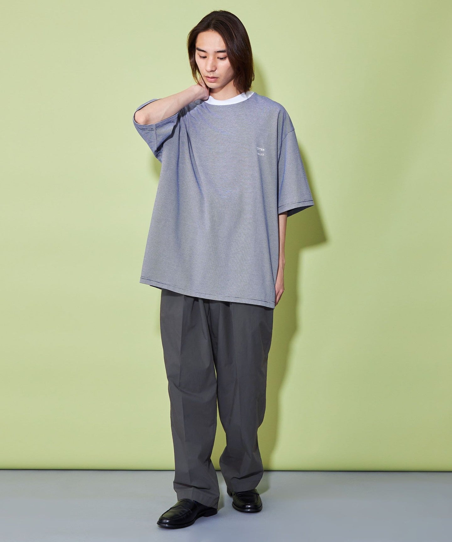 42546990102-d07.jpg