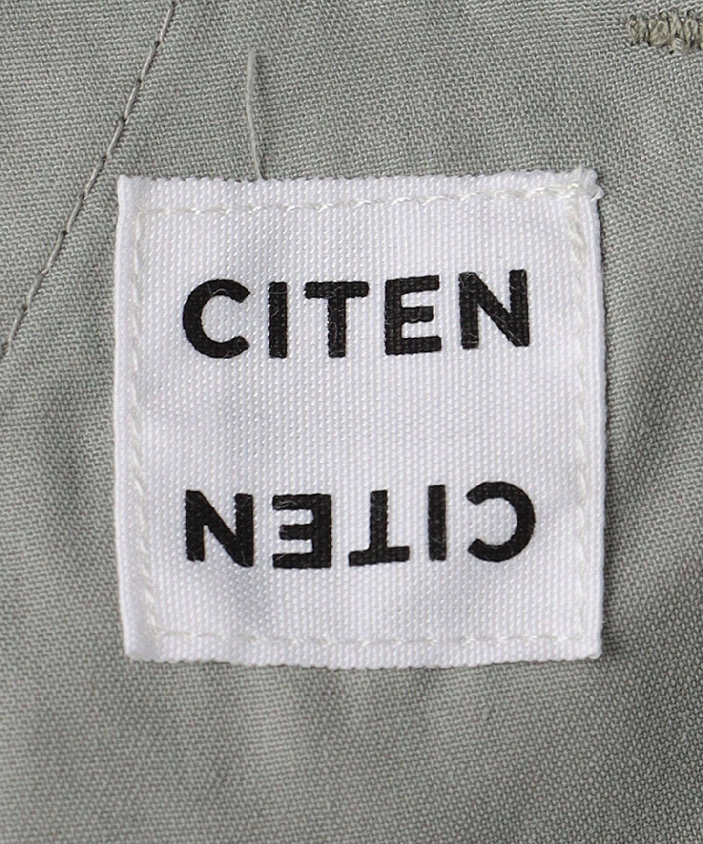 42546990103-d38.jpg