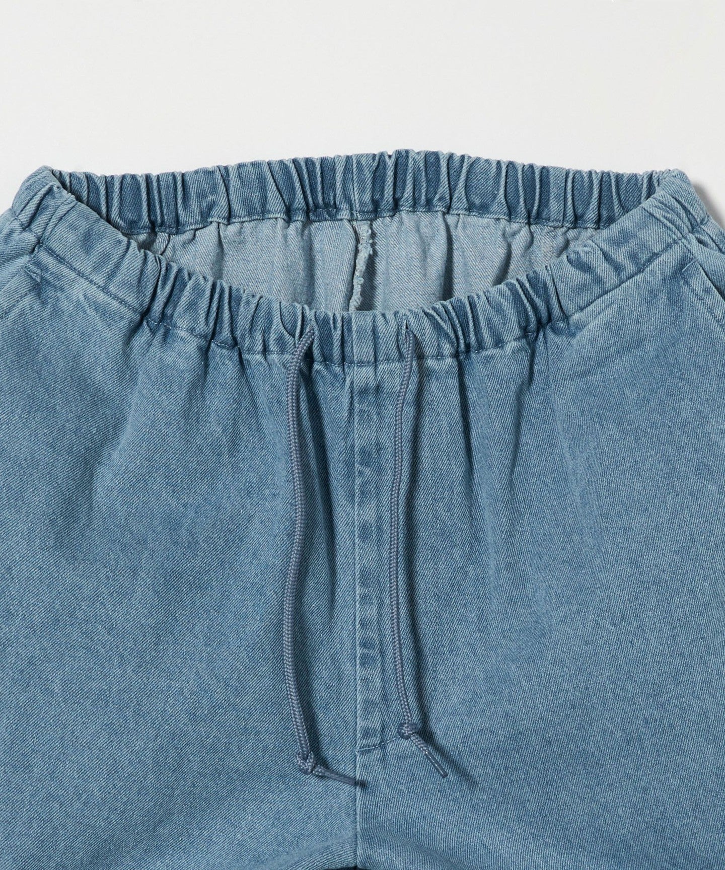 42546990144-d13.jpg