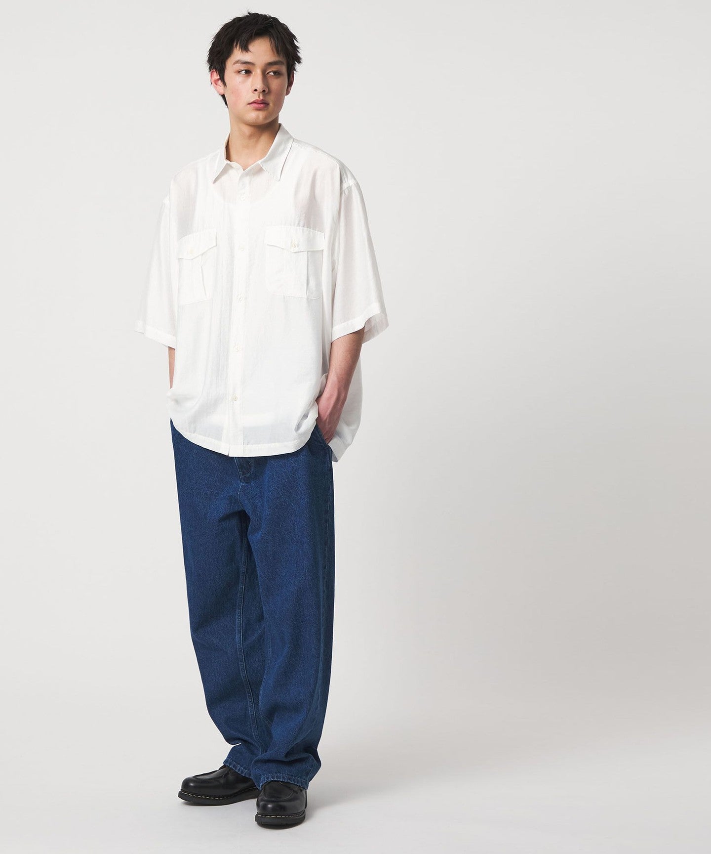 42566000007-d02.jpg