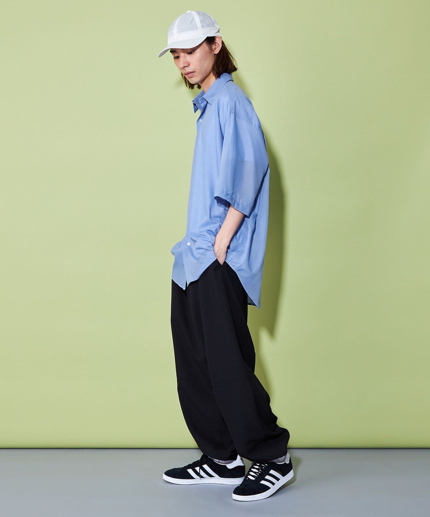 42566990103-d09.jpg