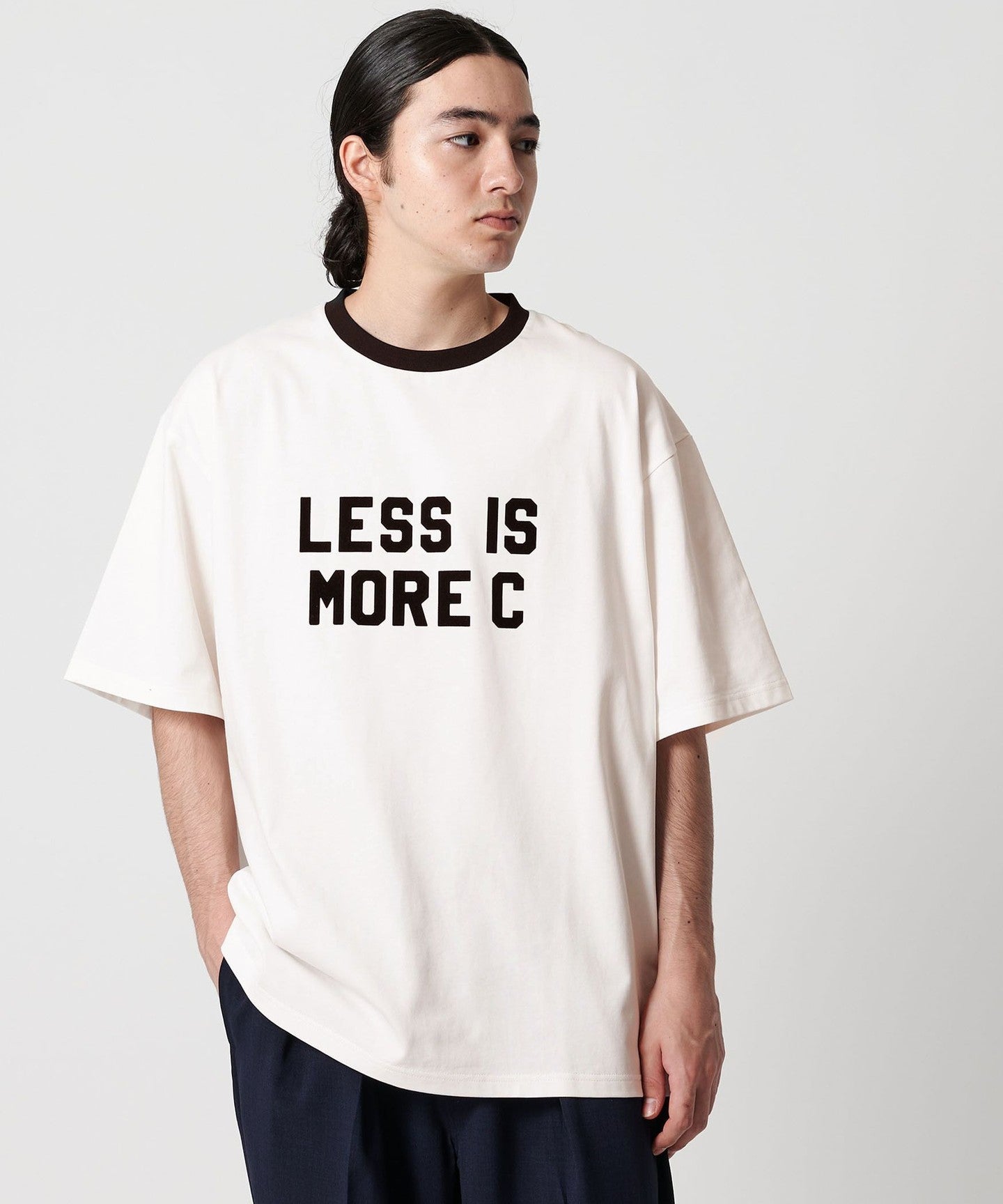 42571000000-01.jpg