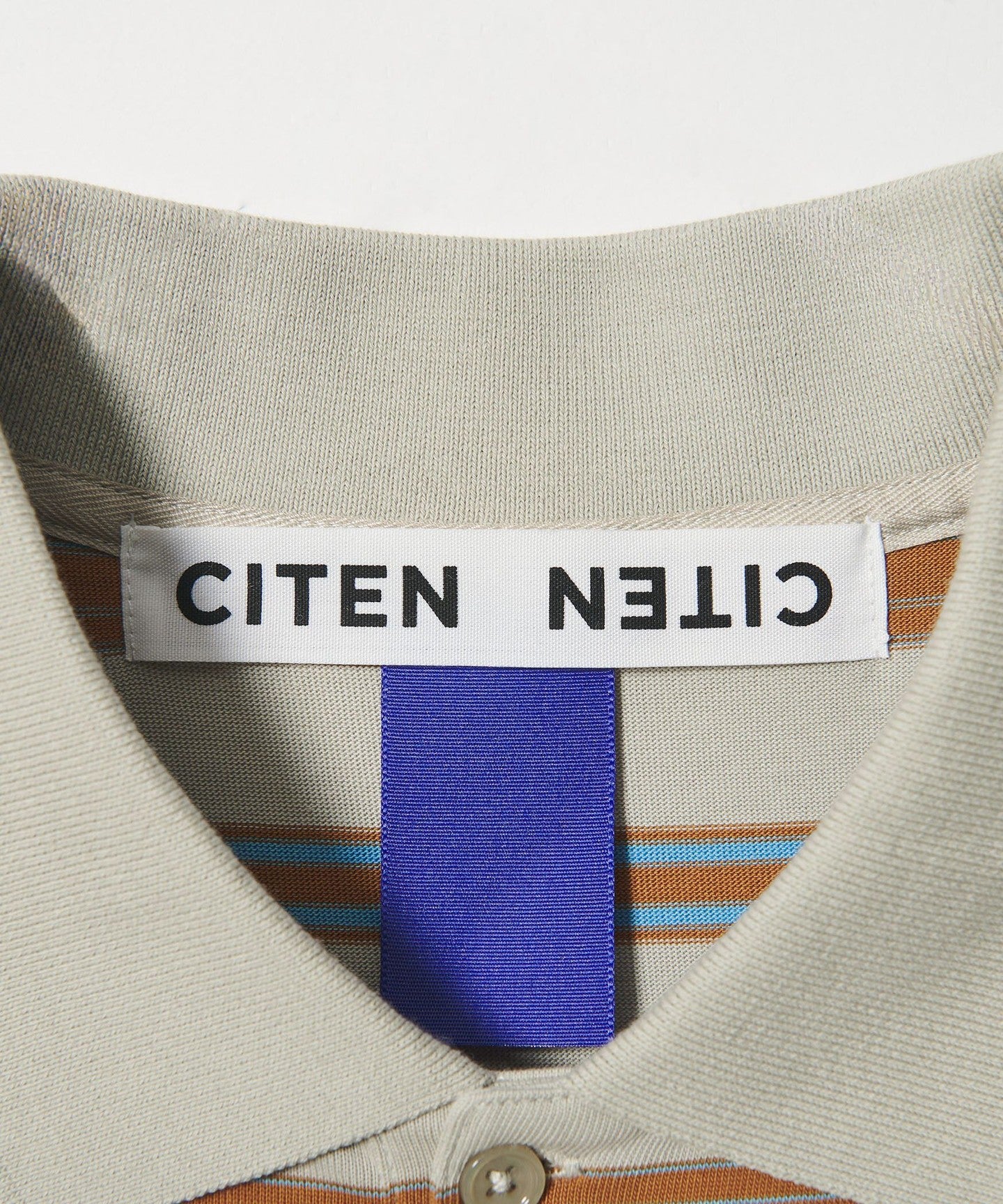 42571000013-d15.jpg