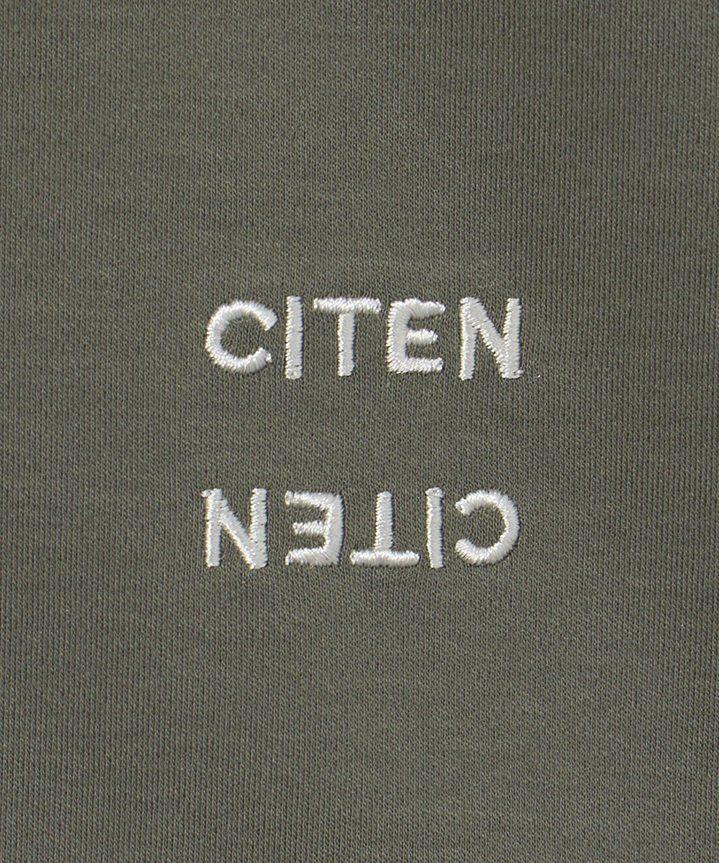 42571990067-d14.jpg