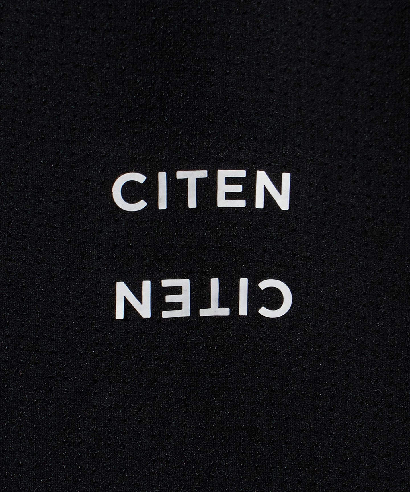 42576000010-d27.jpg