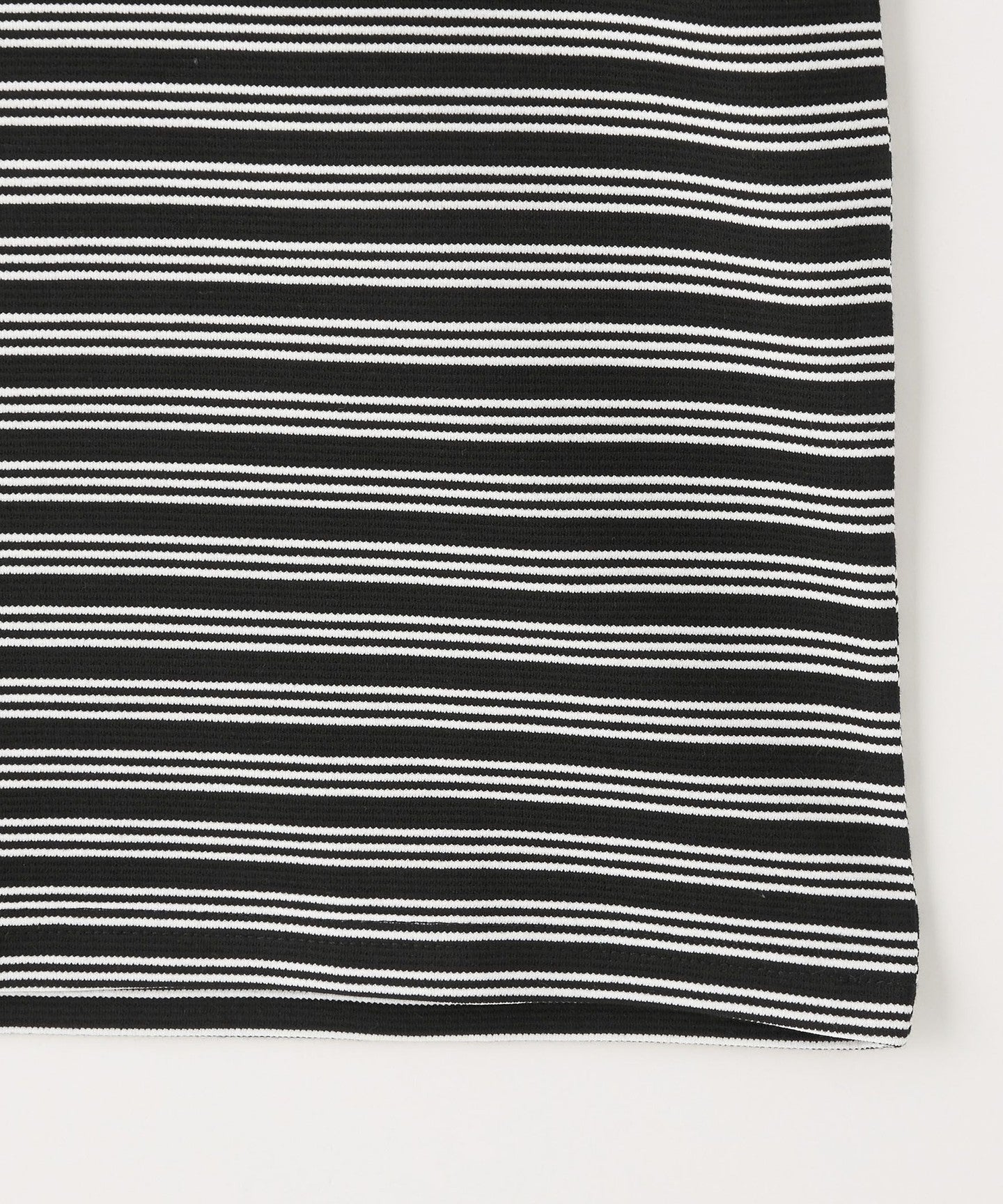42576990064-d11.jpg