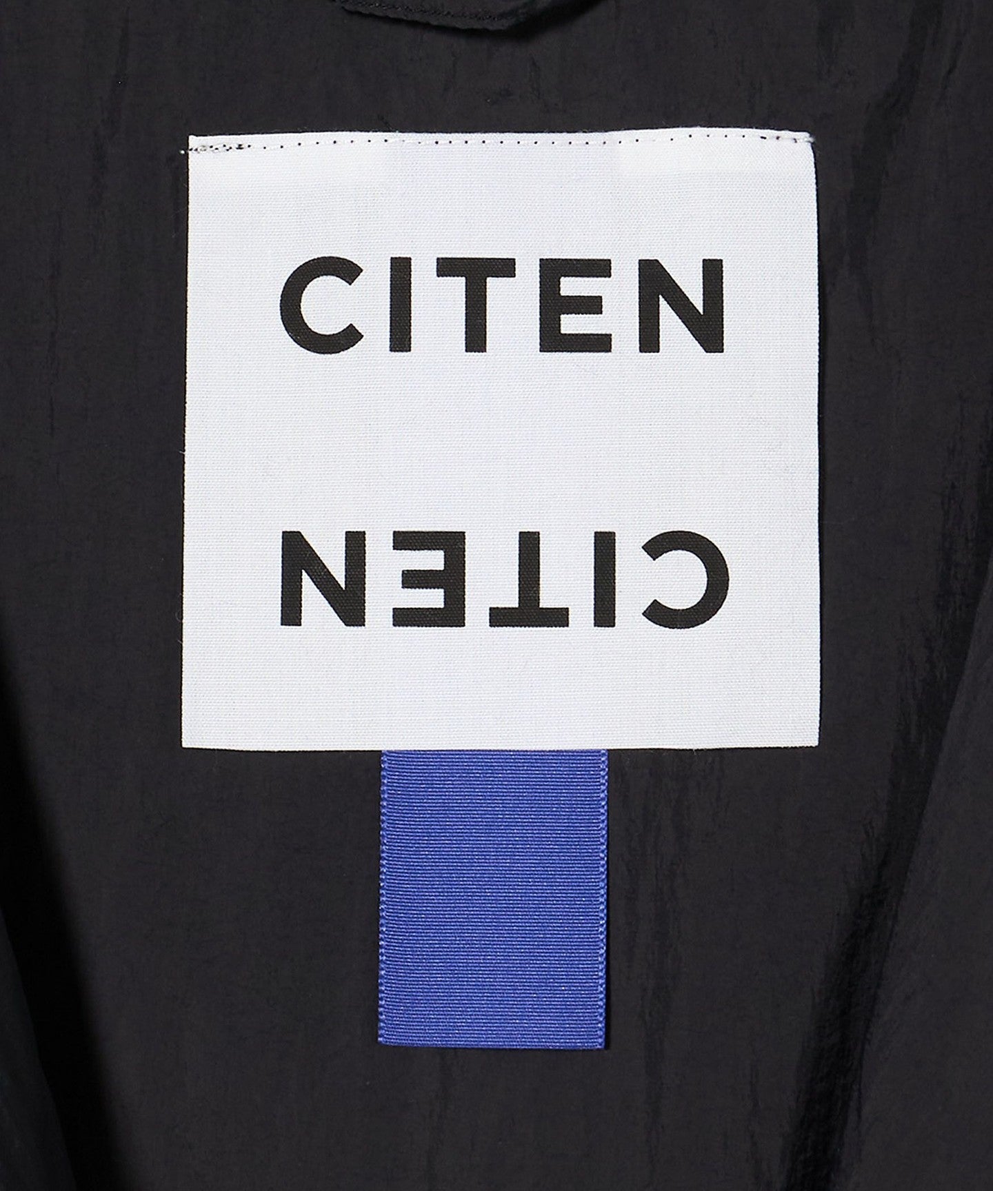 42656990054-d23.jpg