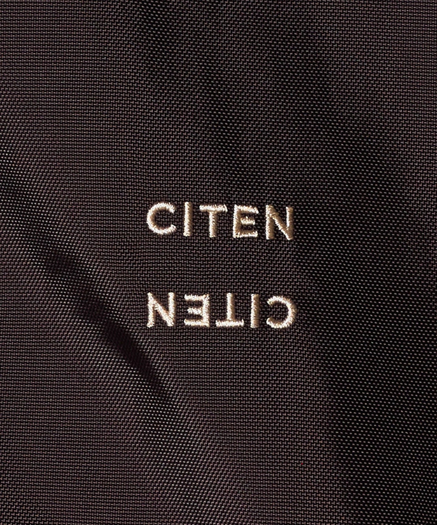42656990069-d13.jpg