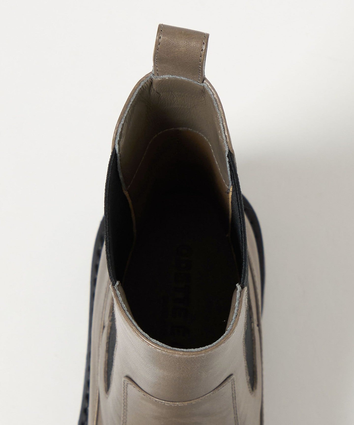 45231000005-d12.jpg