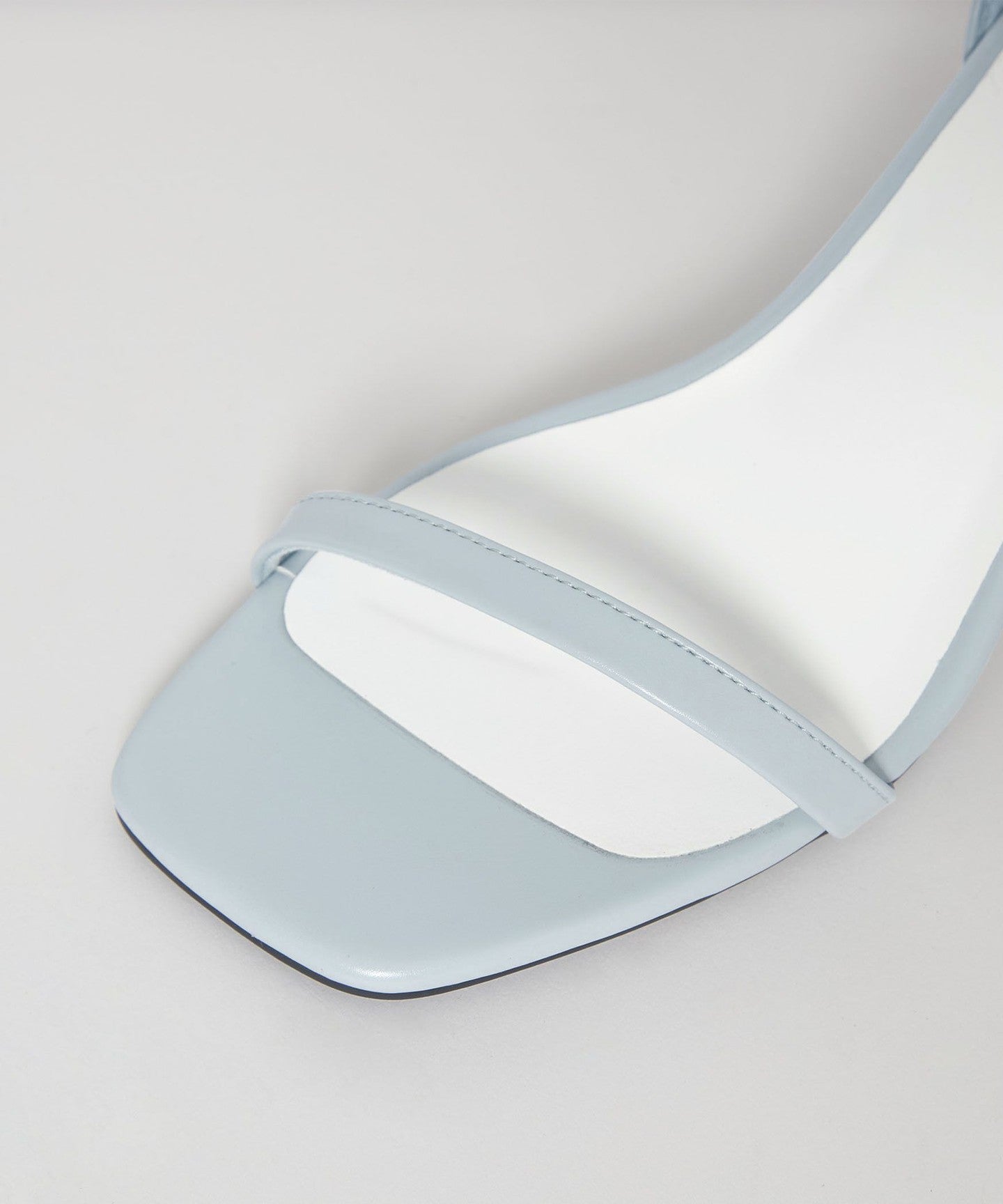 46141000013-d19.jpg