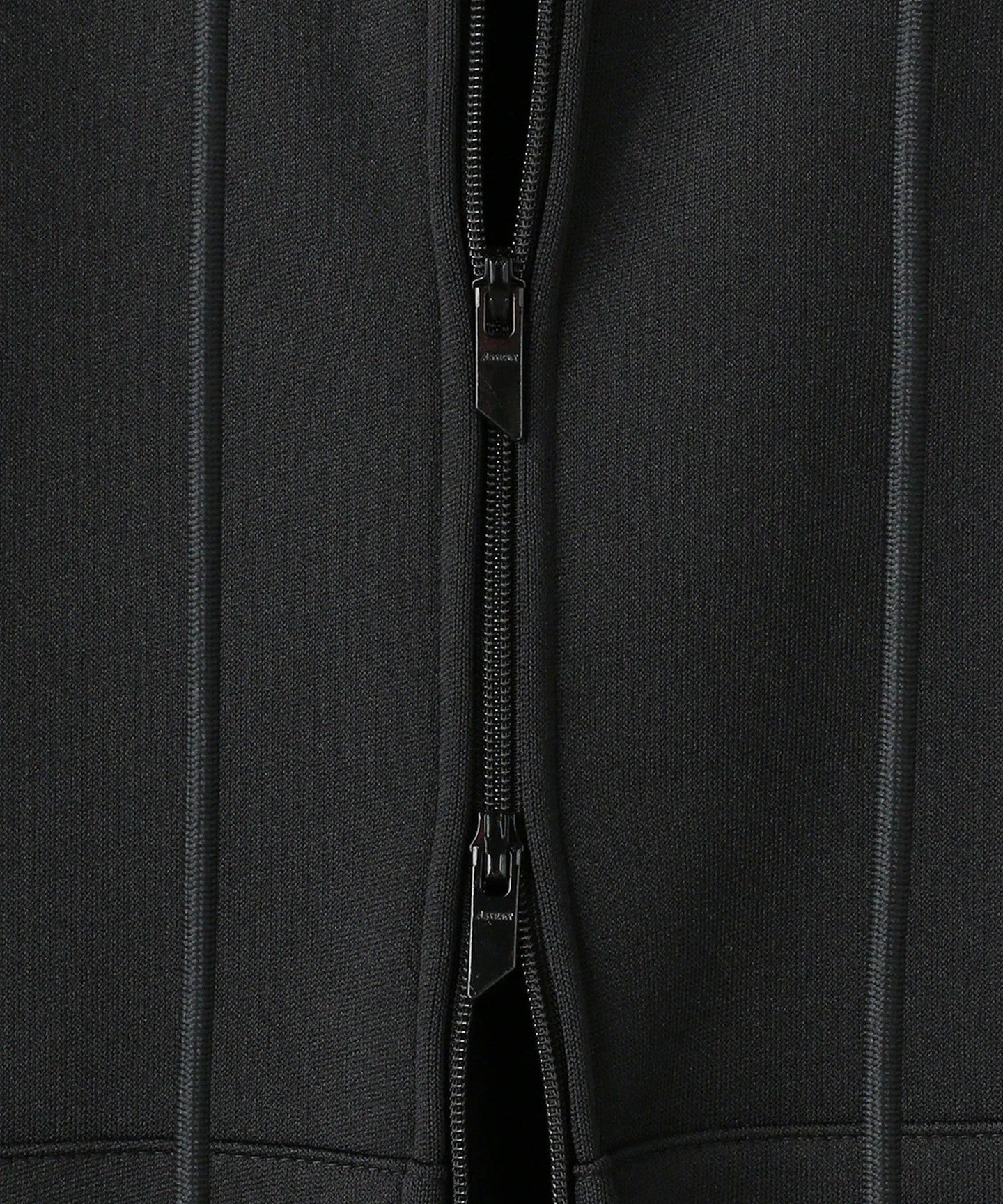 54122140146-d11.jpg