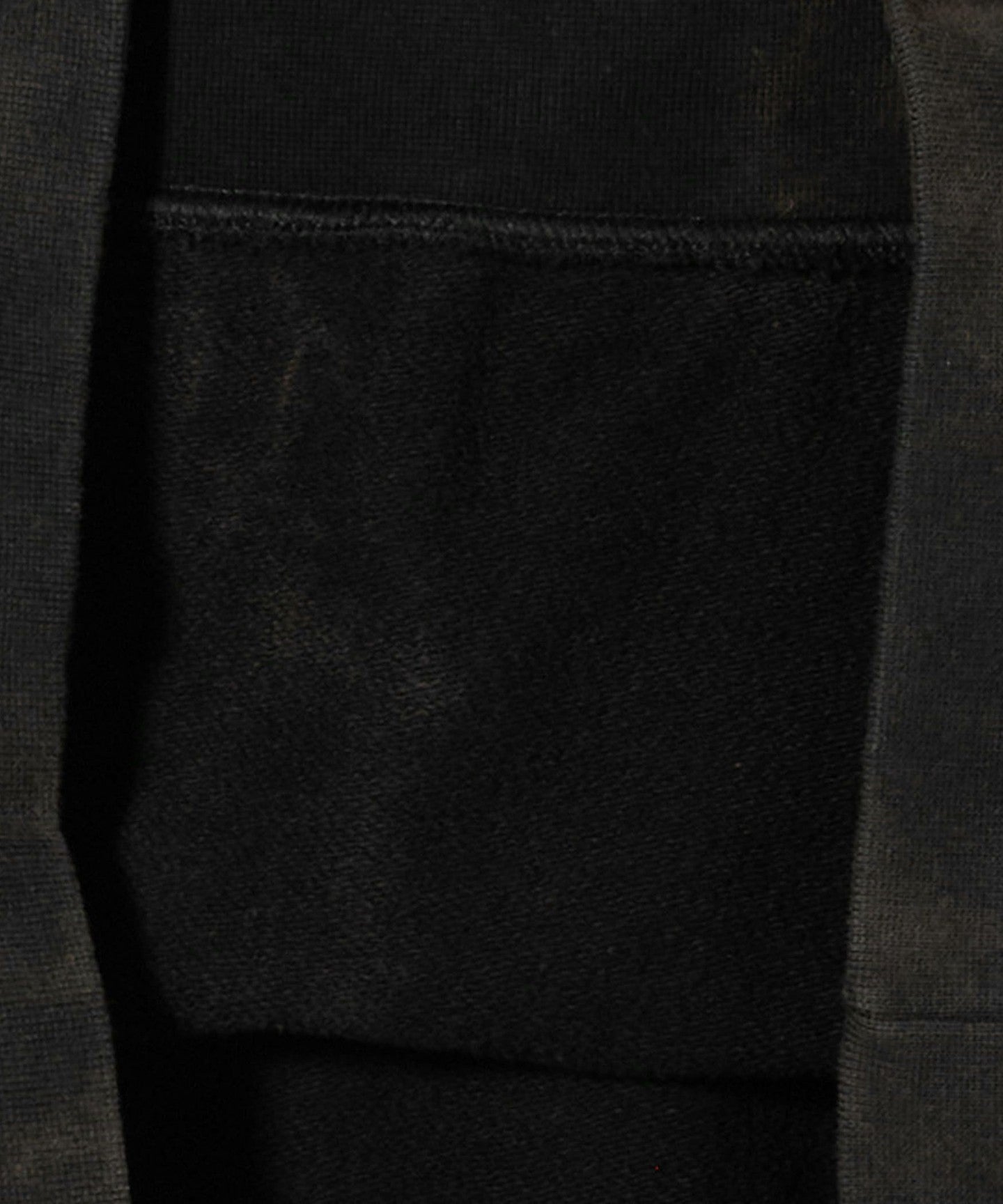 54126990161-d15.jpg