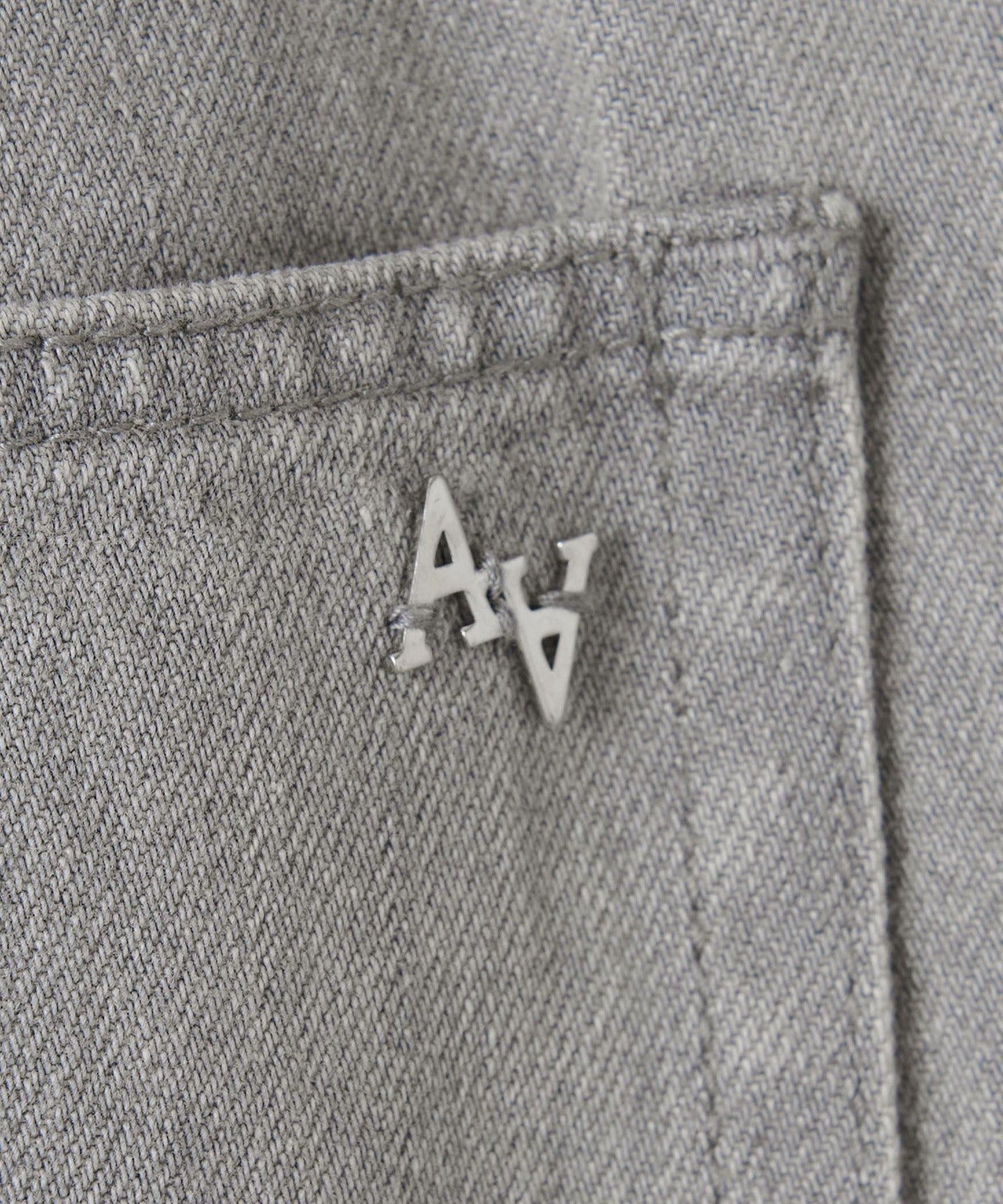 54142990465-d37.jpg