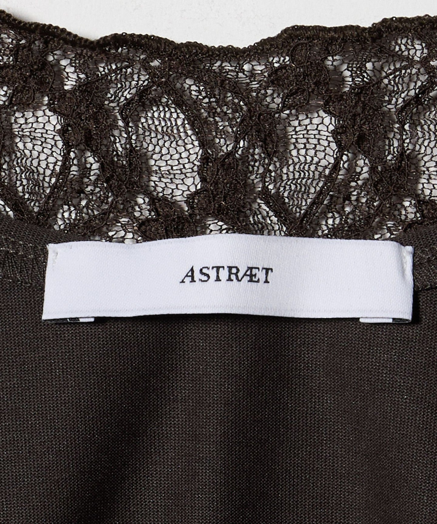 54172710028-d11.jpg