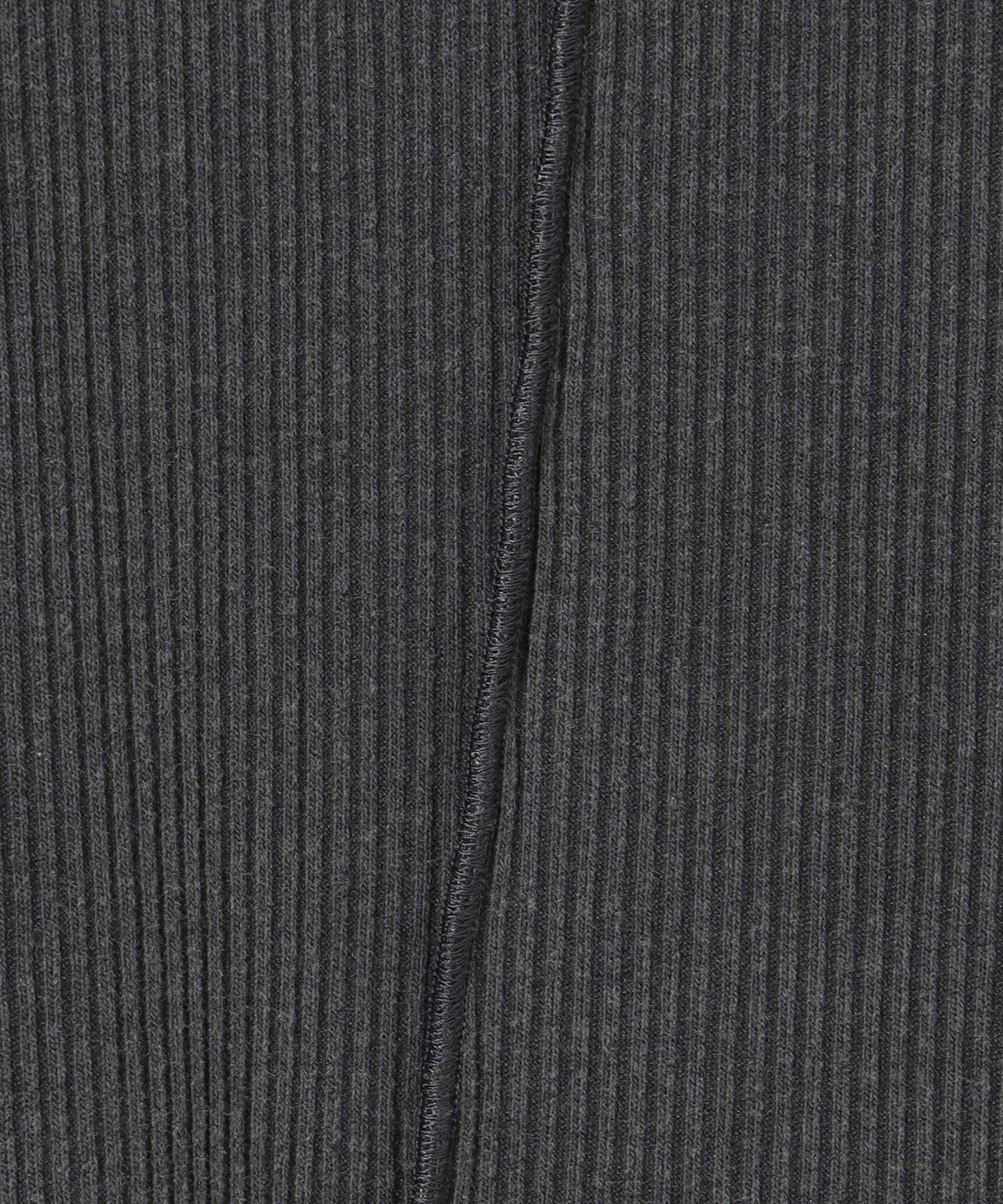 54172710207-d18.jpg
