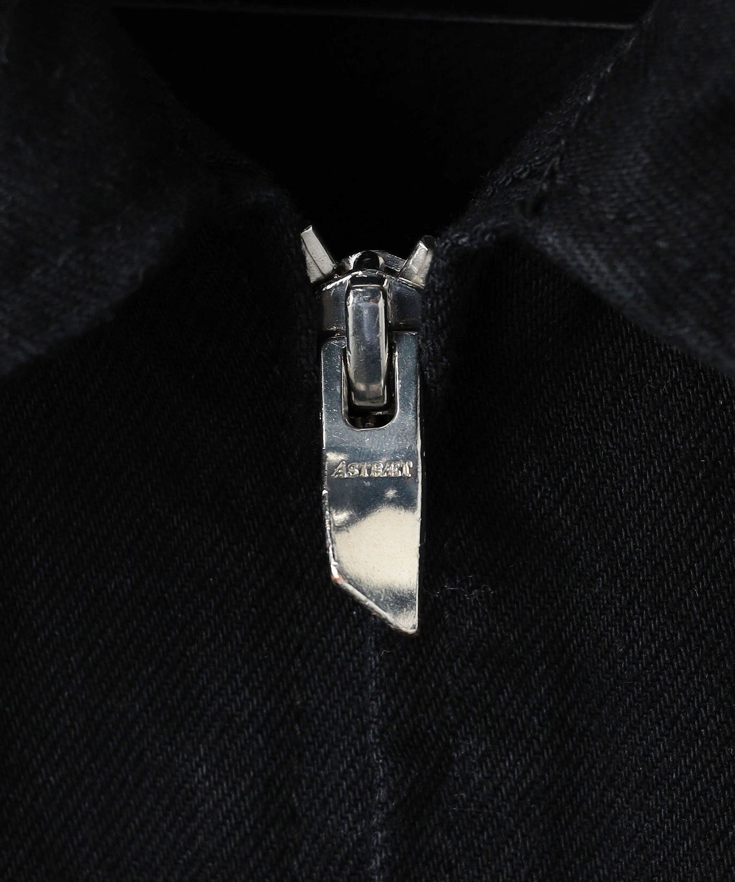 54222990132-d17.jpg