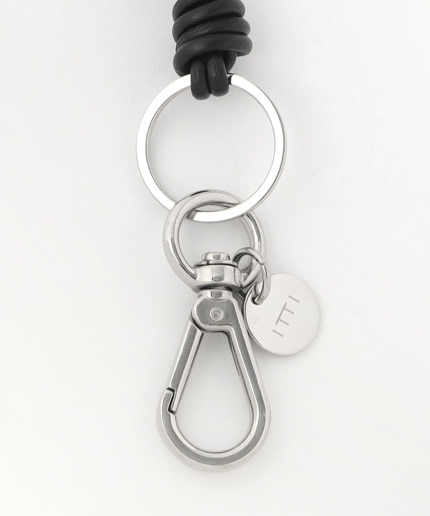 ITTI ]CRISTY KNOT CIRCLE CHARM - UNITED ARROWS