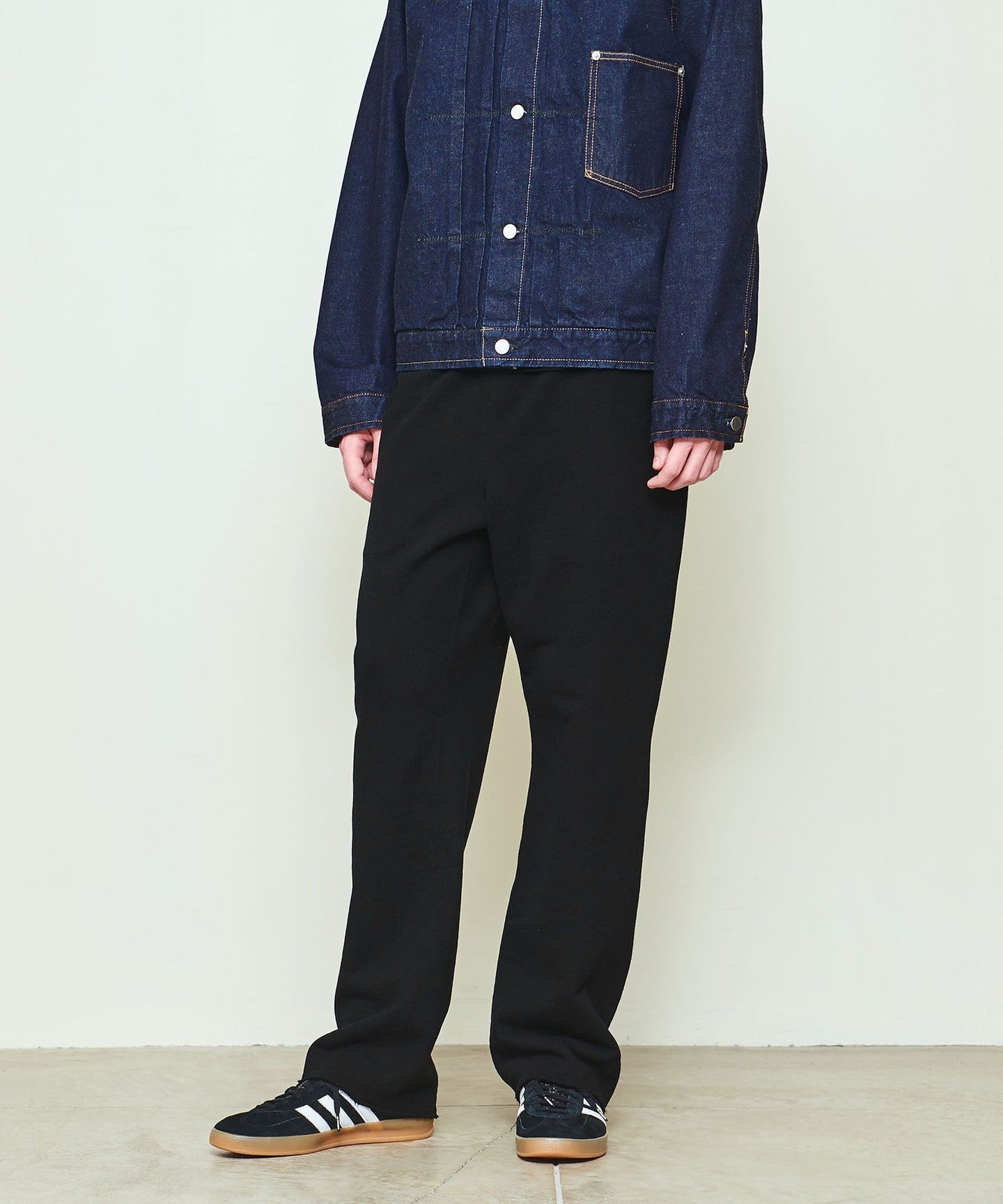 55142740831-d04.jpg